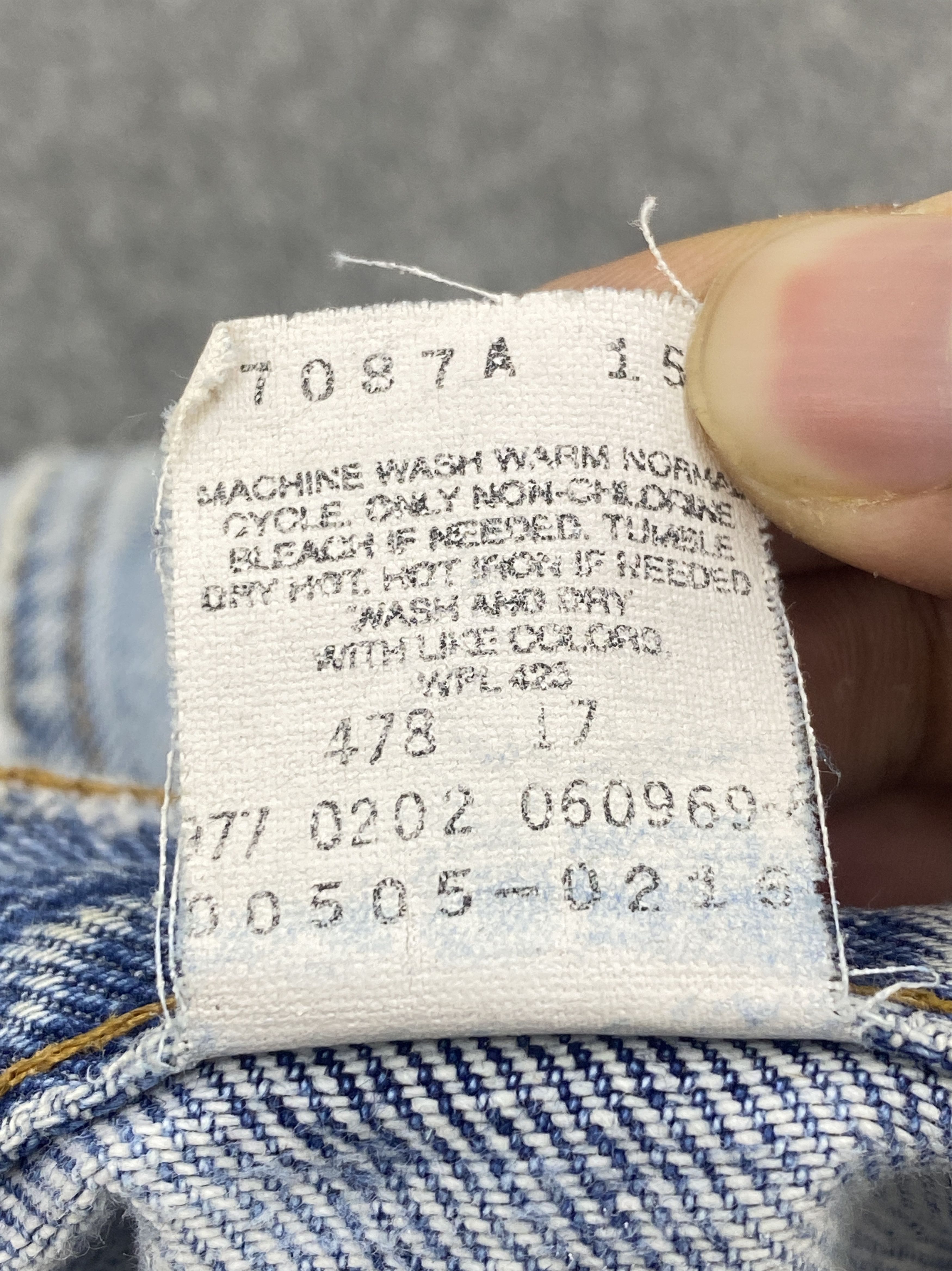 Levi's Vintage 90s Distressed Levis 505 Light Washed Jeans DP2655 Size US 32 / EU 48 - 7 Thumbnail