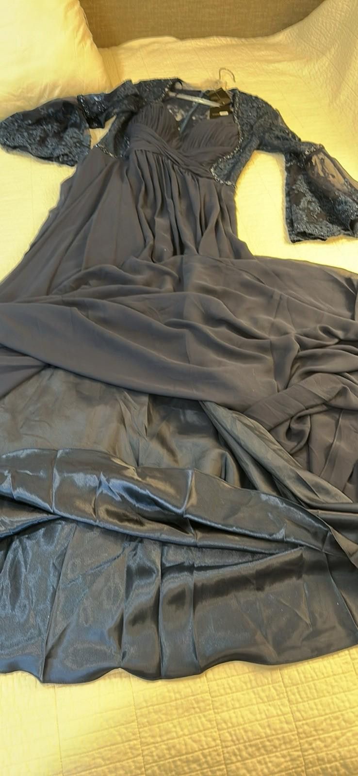 Other Cinderella Divine Beaded Lace Dress Size 10 navy Gown Formal Size L / US 10 / IT 46 - 6 Thumbnail