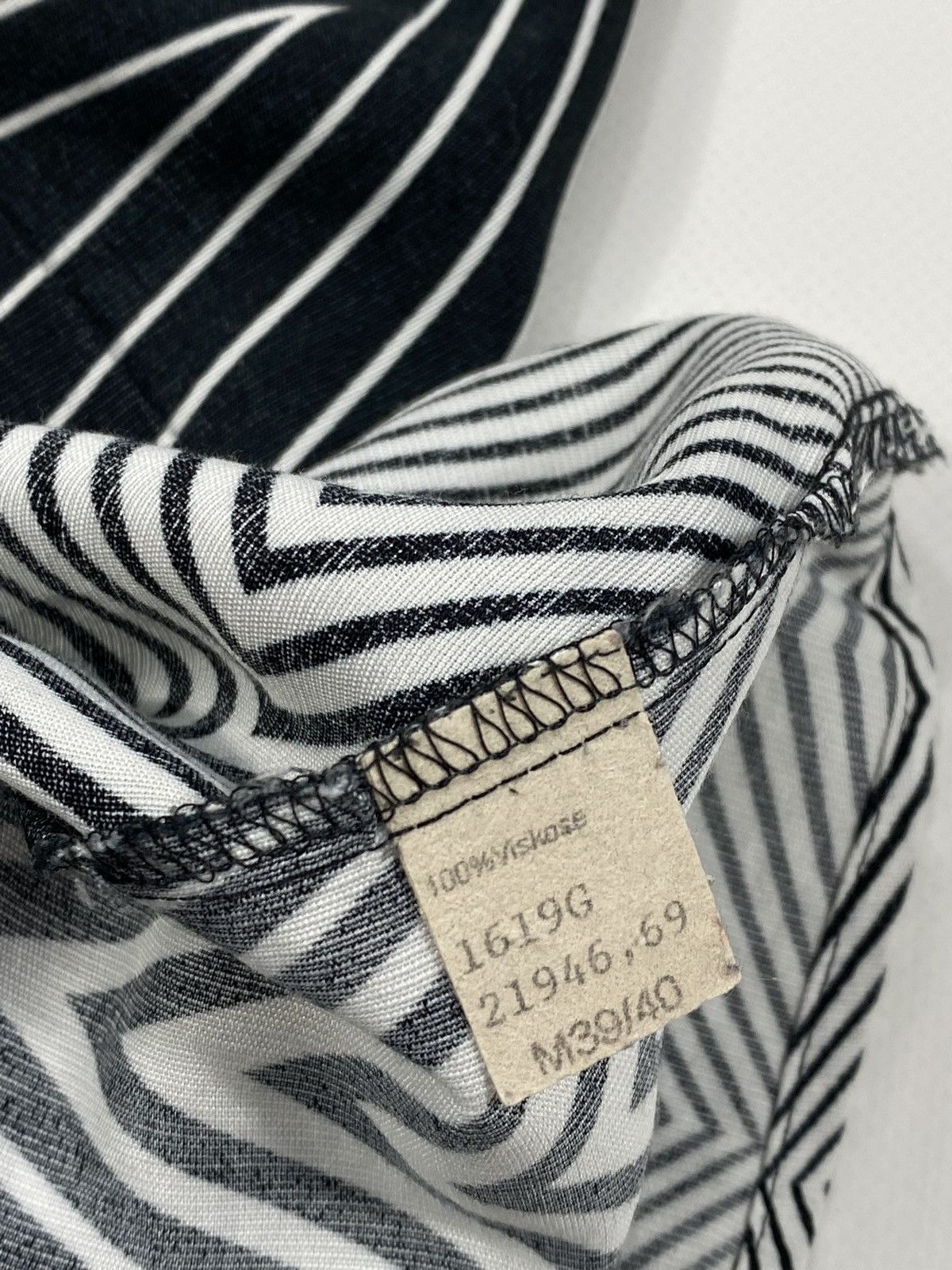 Vintage Y2K Black White Zig Zag Lines Basic Abstract Party Shirt Size US L / EU 52-54 / 3 - 11 Thumbnail