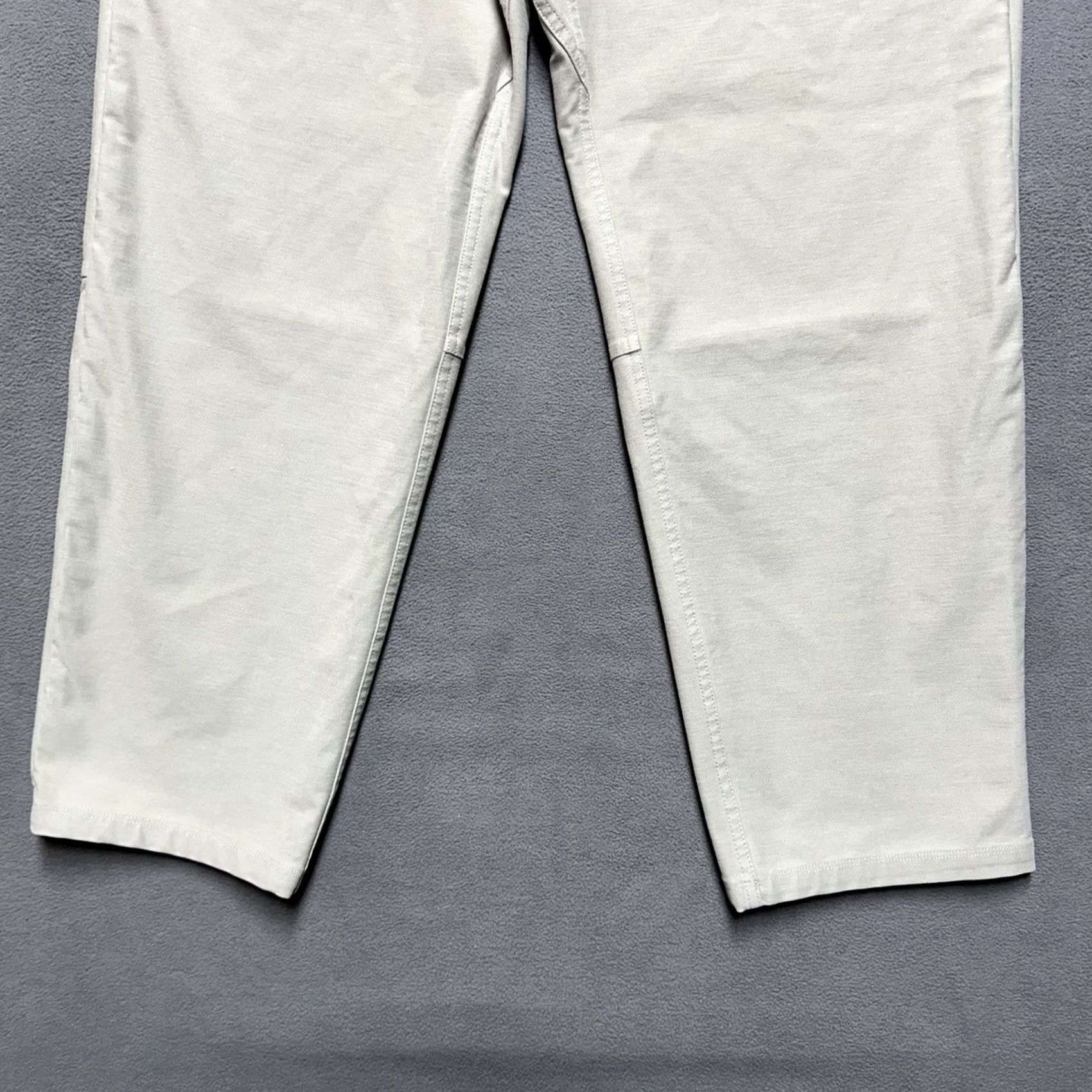 Lululemon Lululemon Pants Mens 32 Beige ABC Crop Relaxed Fit Utilitech LM5AH0S EUC Pants Mens 32 Beige ABC Crop Relaxed Fit Utilitech LM5AH0S EUC Size US 32 / EU 48 - 5 Thumbnail