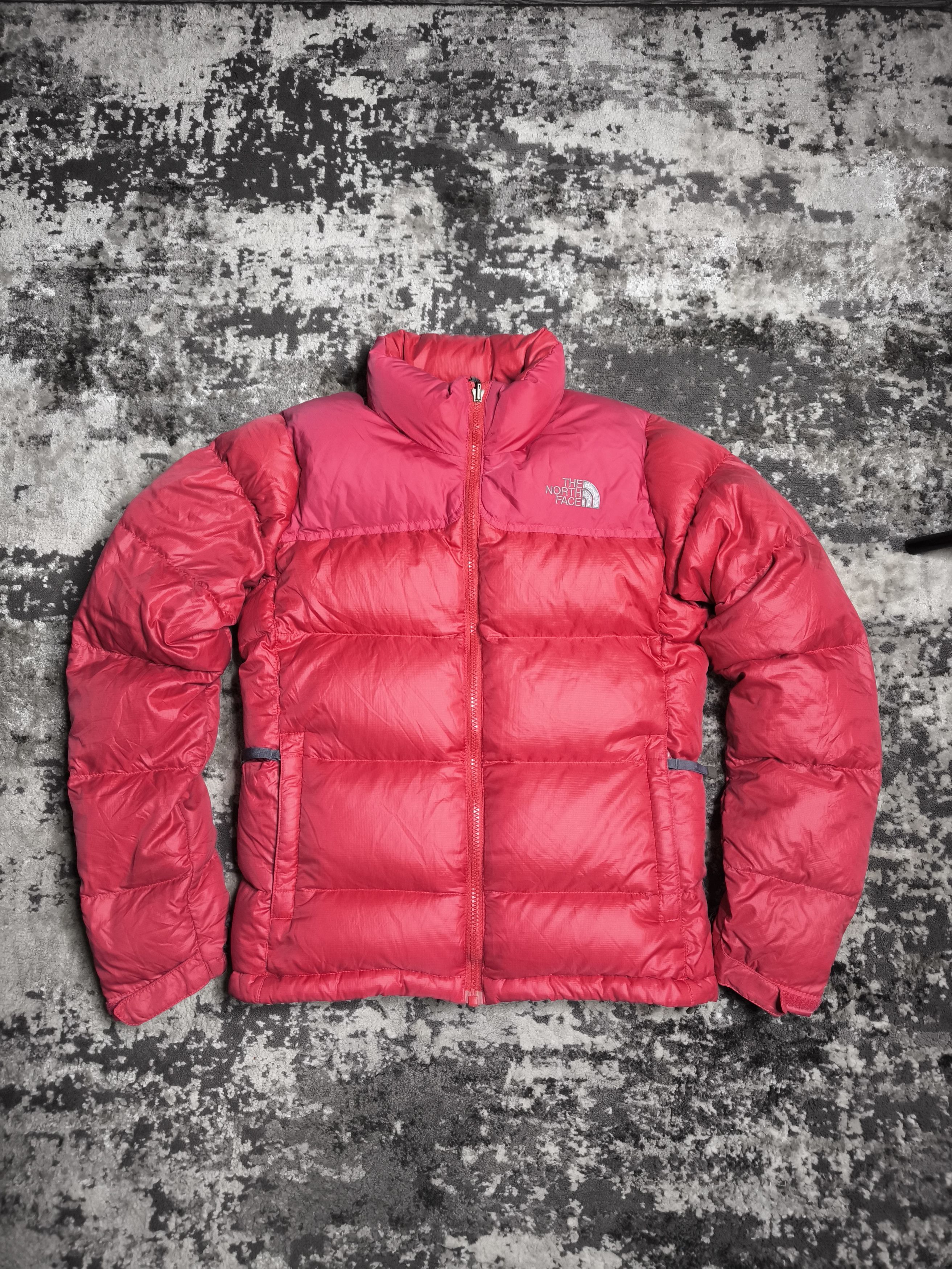 The North Face Women's (S) The North Face Retro Nuptse 700 Down Jacket Size S / US 4 / IT 40 - 1 Thumbnail