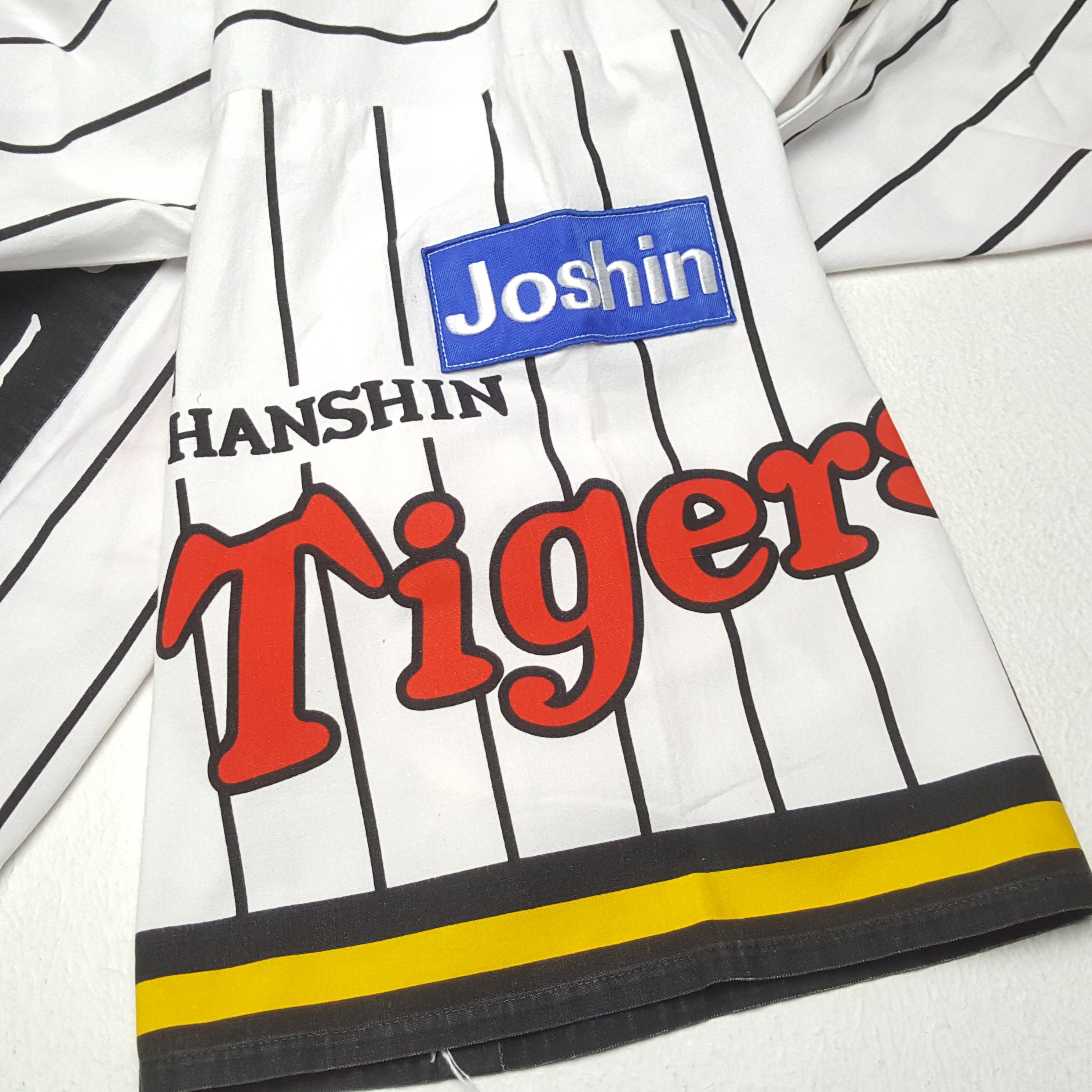 MLB × Vintage HANSHIN TIGERS MLB Japanese Baseball Team Kimono Jacket Size US L / EU 52-54 / 3 - 7 Thumbnail