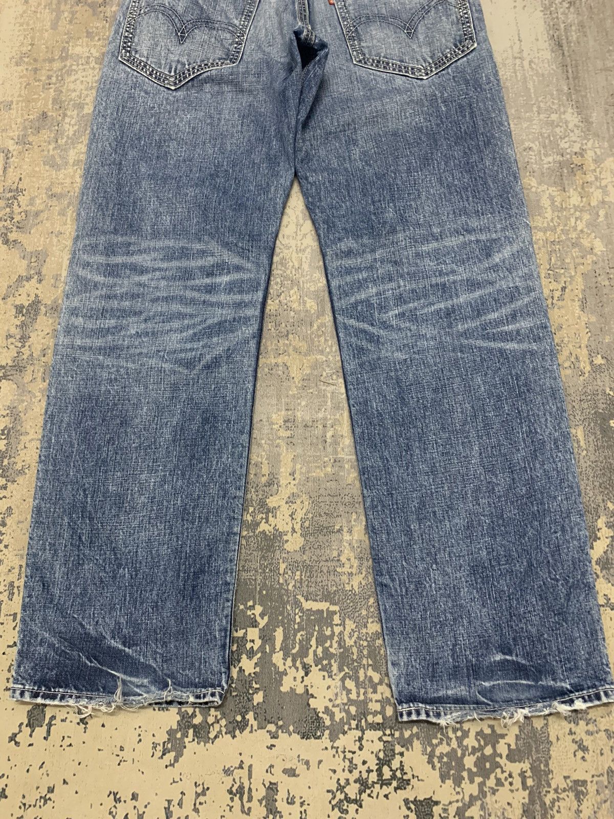 Levi's Vintage Levis 503 Buckle Back Distressed Denim Jeans 33x32 Size US 33 - 13 Thumbnail