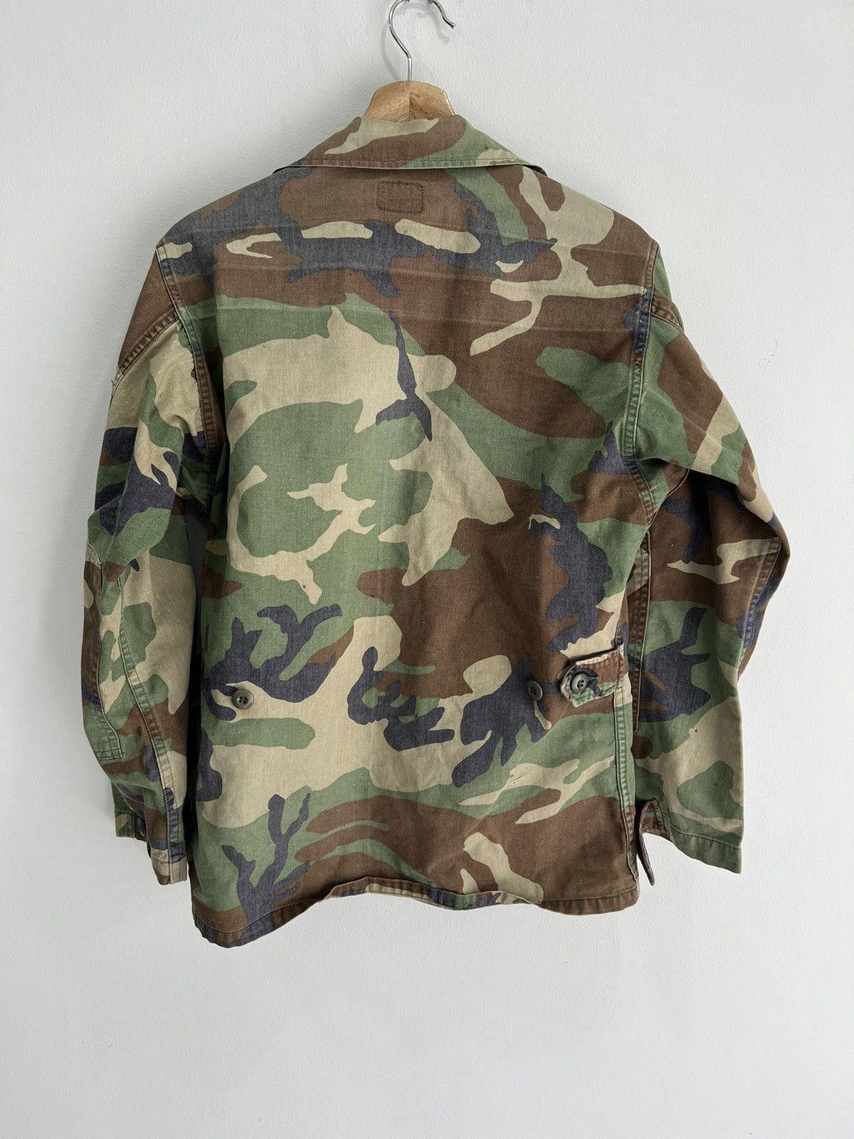 Vintage Vintage Military Camo Army Light Jacket Size US S / EU 44-46 / 1 - 2 Thumbnail