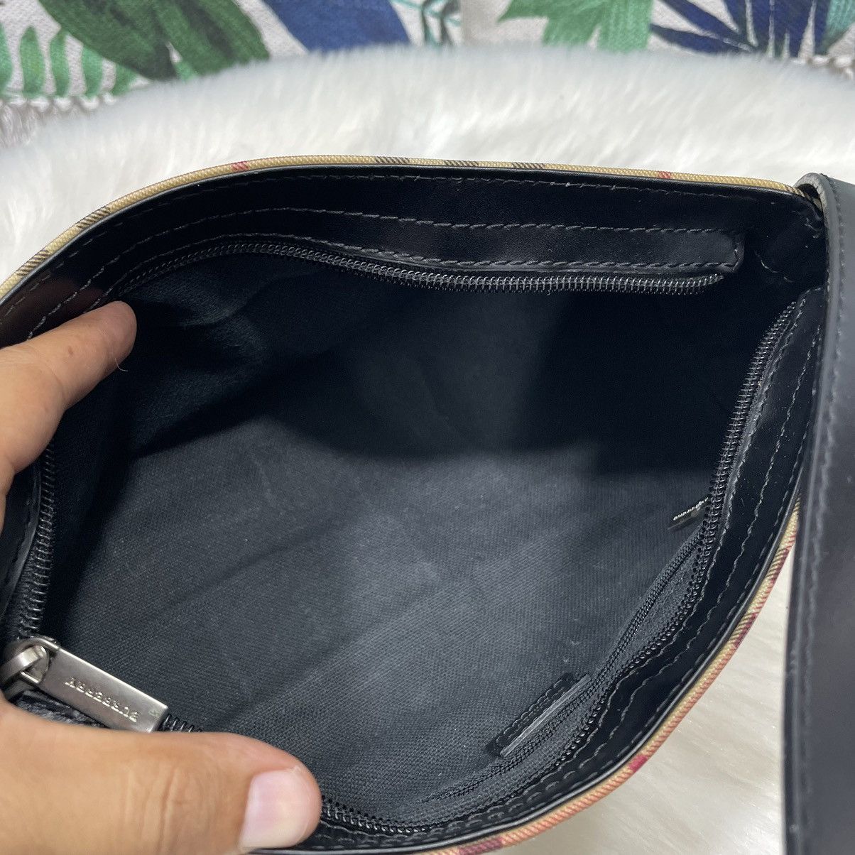Authentic Vintage BURBERRY Nova Check Shoulder Bag