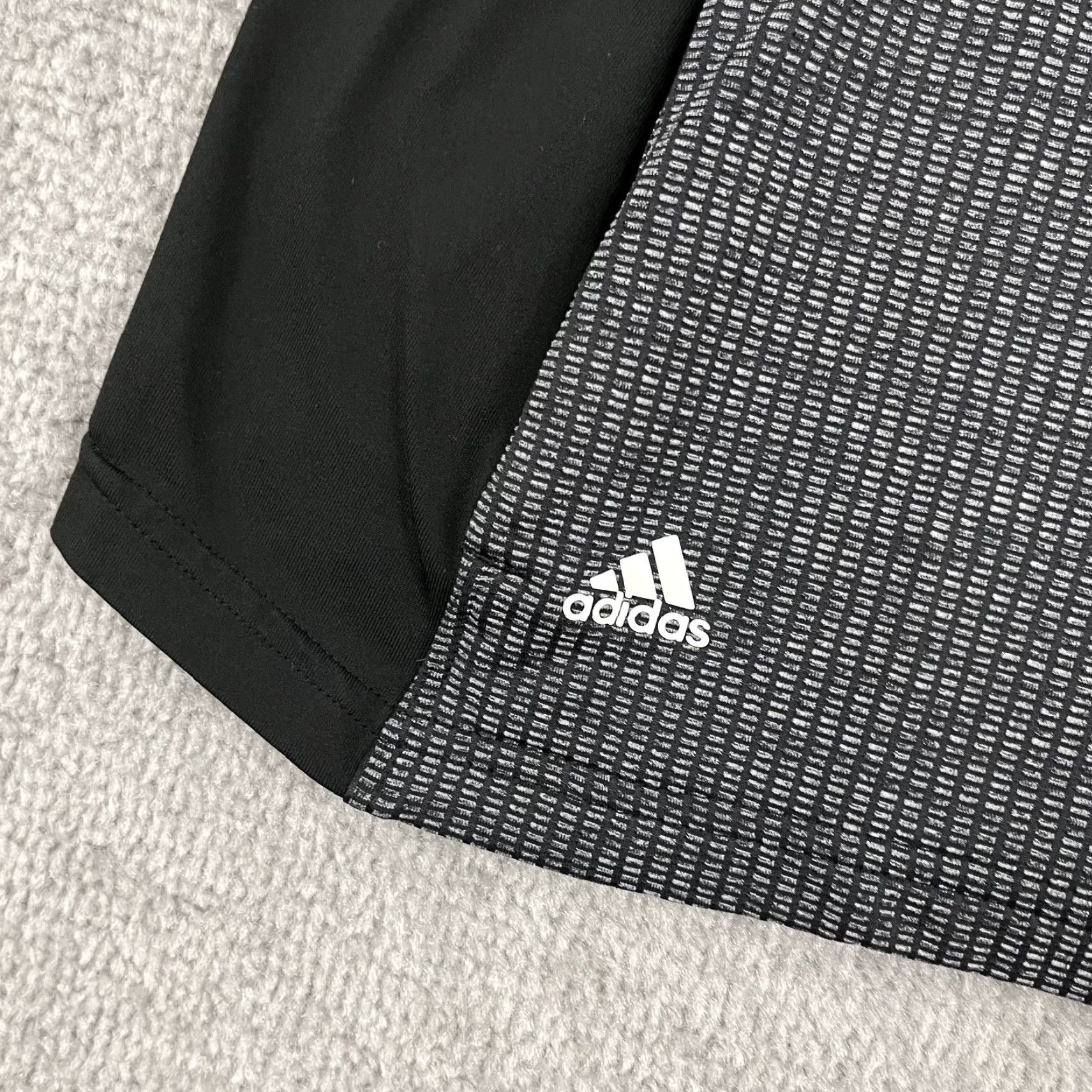 Adidas Adidas Golf Jacket Womens Large Black Quarter Zip Pullover Sport Size L / US 10 / IT 46 - 2 Thumbnail