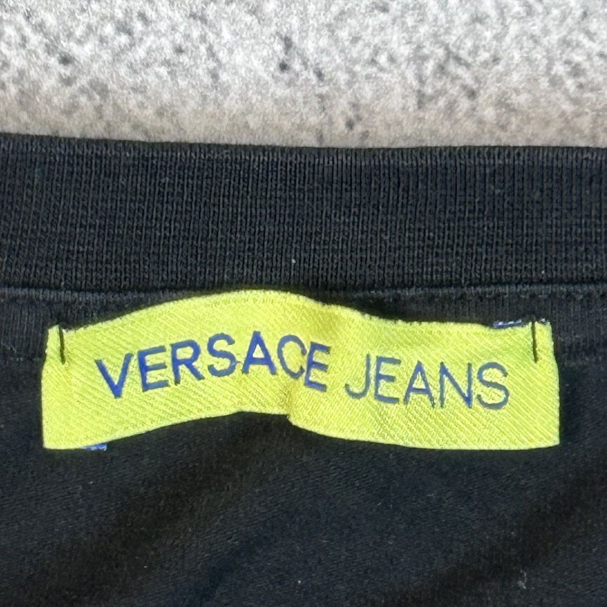 Versace Luxury Versace Jeans T-shirt Big Logo Gold Rare Size US M / EU 48-50 / 2 - 6 Thumbnail