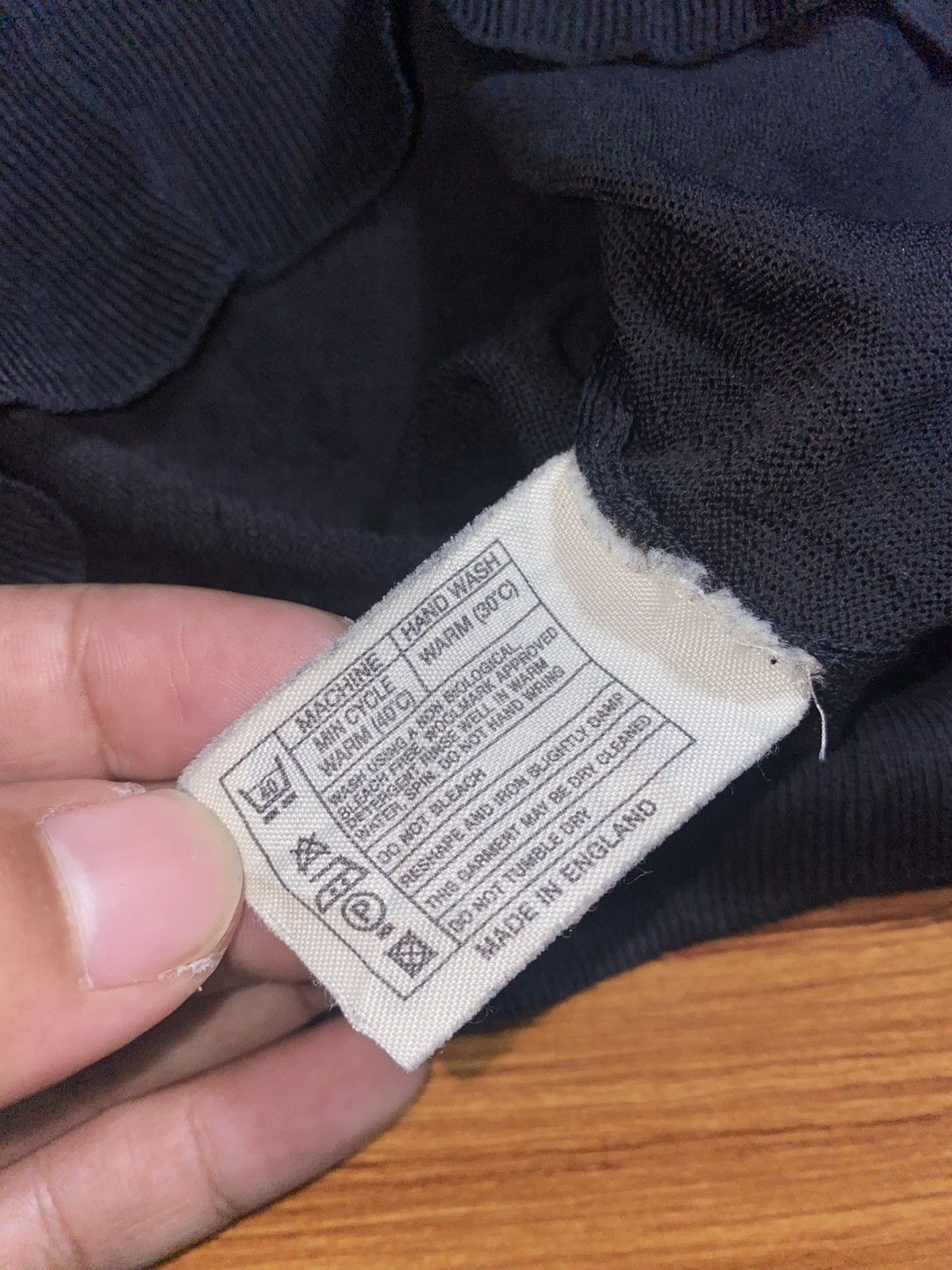 John Smedley John Smedley Black Cardigan Size US L / EU 52-54 / 3 - 7 Thumbnail