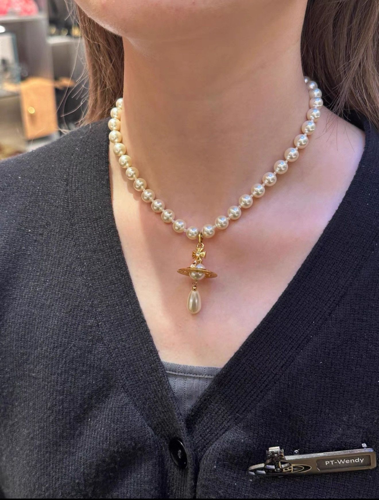 Vivienne Westwood Vivienne Westwood One Row Pearl Drop Choker