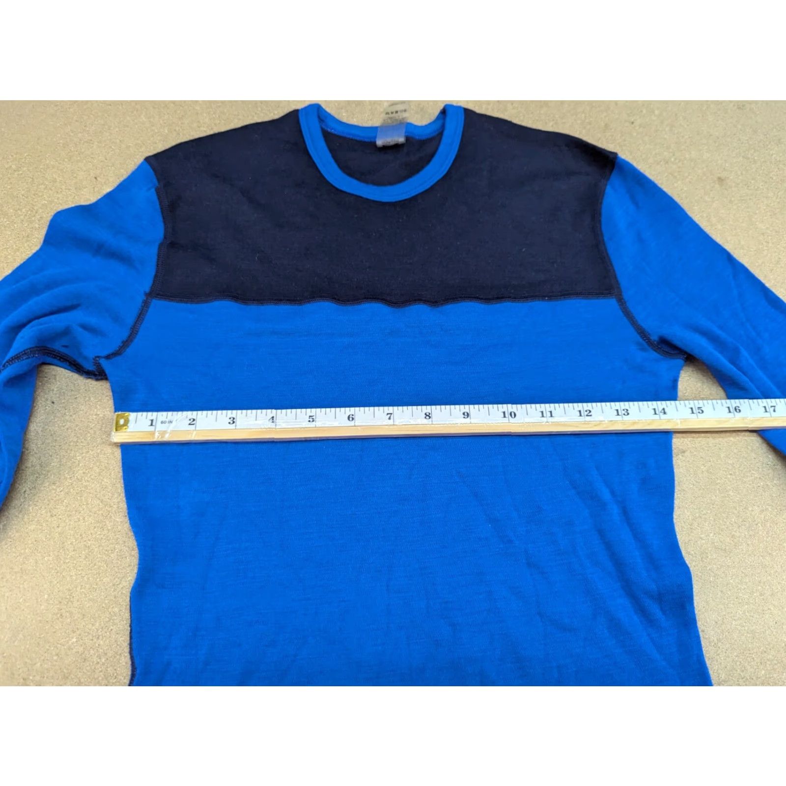 Helly Hansen Helly Hansen Norheim Base Layer Shirt Womens Size S Wool Blend Blue Crew Neck Pullover Athletic Outdoor Ski Size S / US 4 / IT 40 - 7 Thumbnail