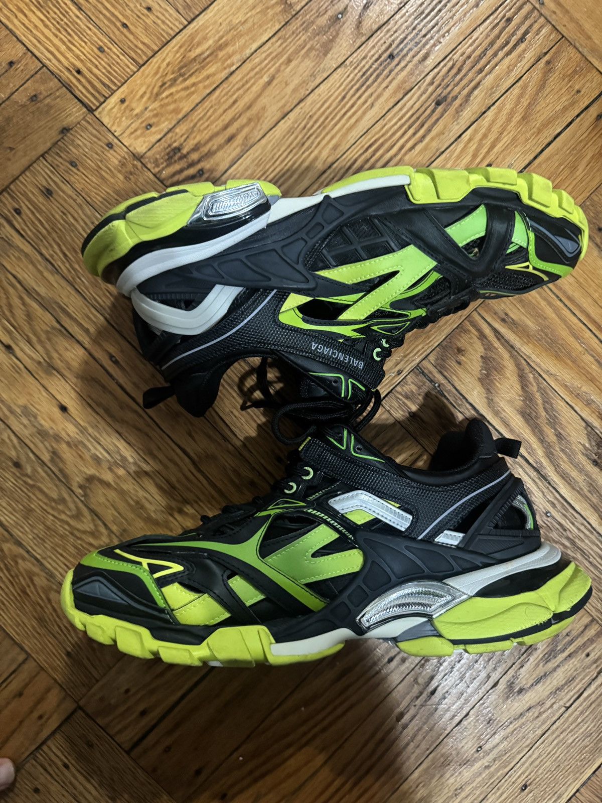 Balenciaga balenciaga track2 black and green Size US 9 / EU 42 - 2 Thumbnail