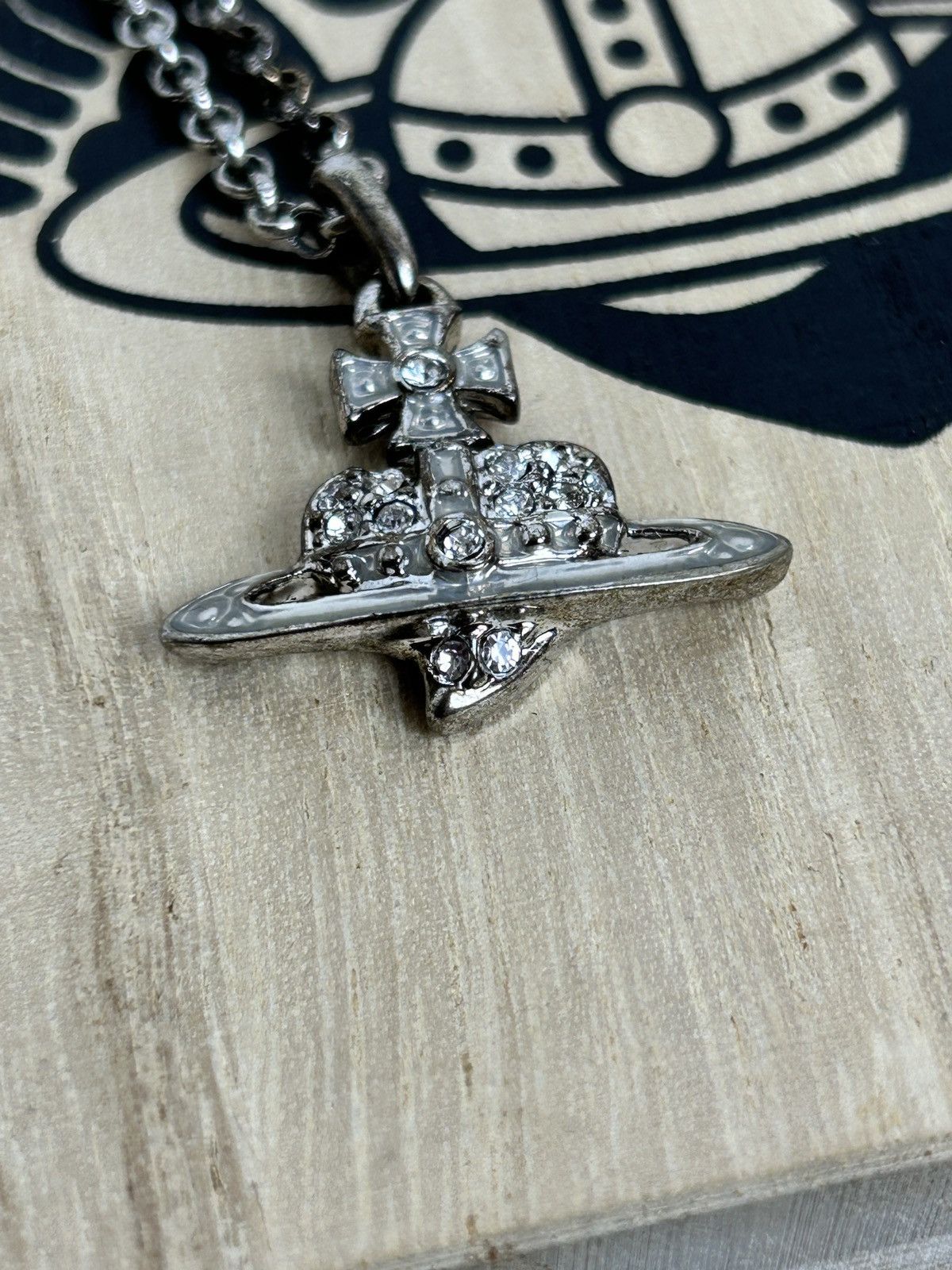 Vivienne Westwood Vivienne Westwood Reverse Heart Diamante Crystal Necklace Size ONE SIZE - 2 Thumbnail