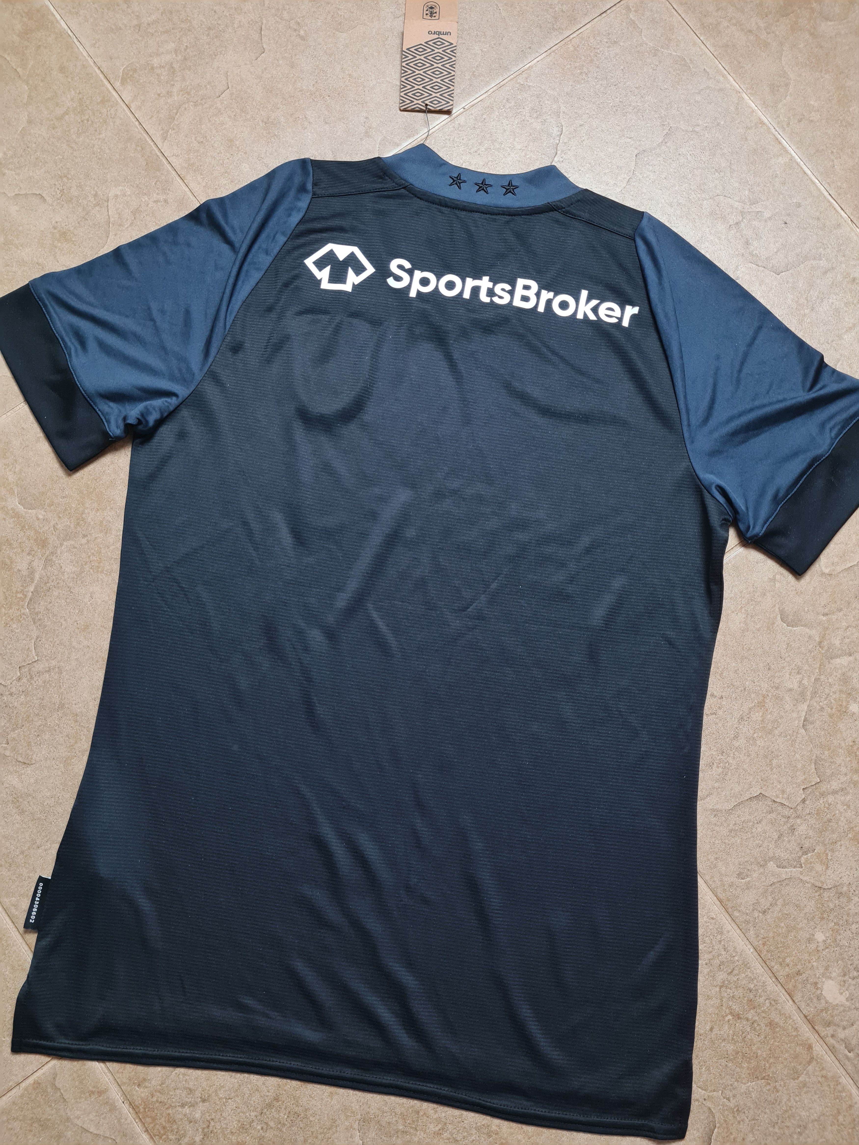 Umbro Umbro Huddersfield Town 2022/23 Soccer shirt Black Size M Size US M / EU 48-50 / 2 - 10 Thumbnail