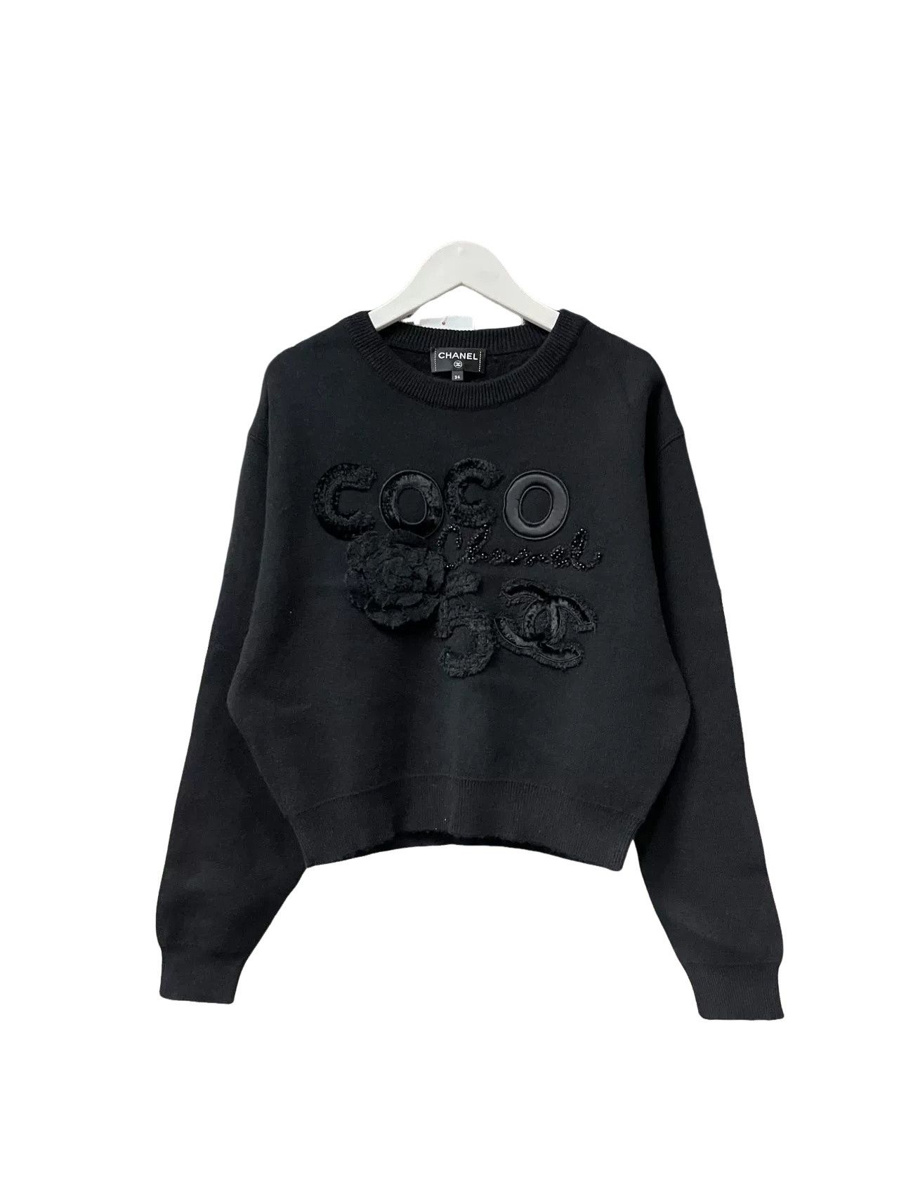 Chanel Chanel Coco Logo Appliqué Sweater Size 34 Size XS / US 0-2 / IT 36-38 - 1 Thumbnail