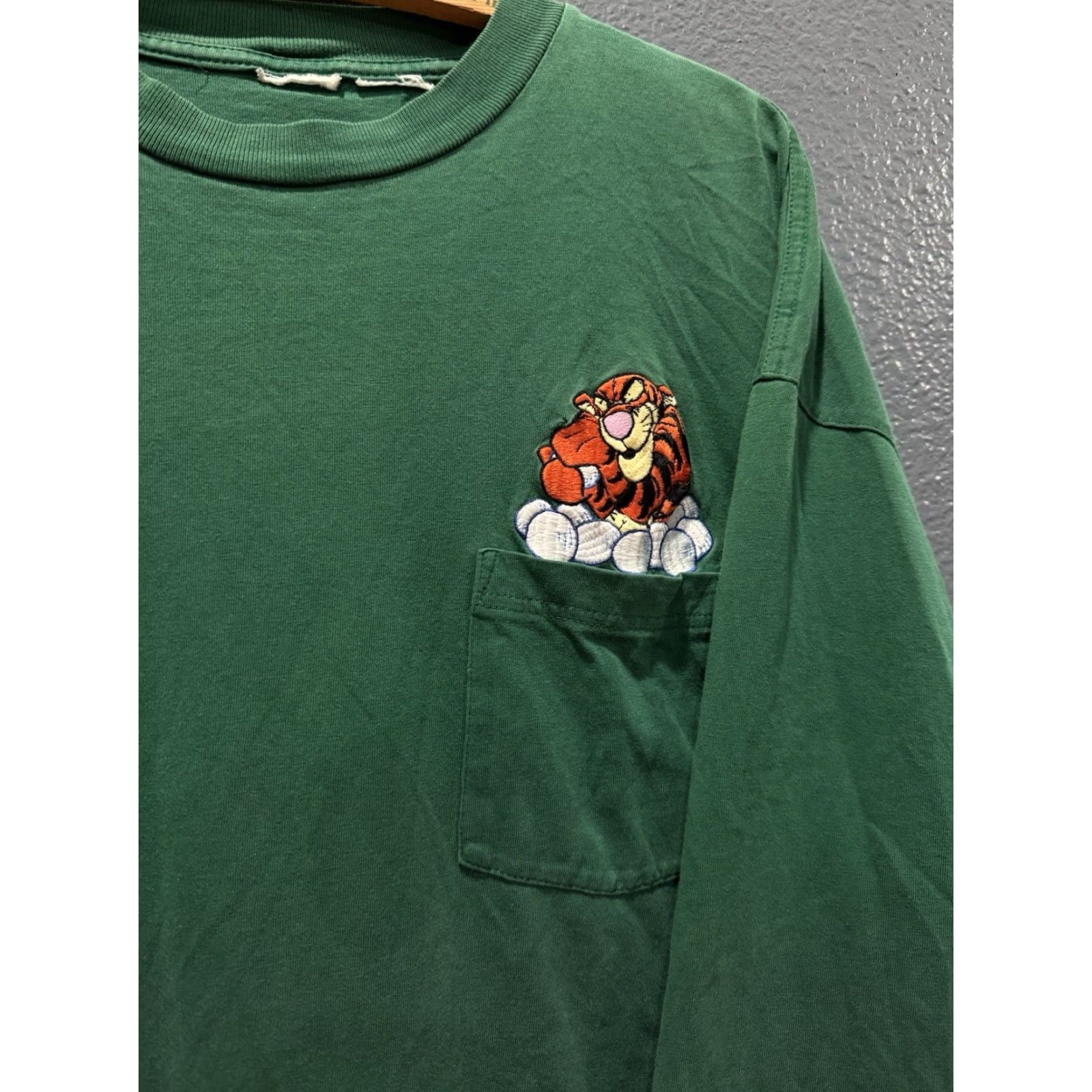Disney VINTAGE Disney Winnie The Pooh Tiger Green Long Sleeve Shirt M/L Men 90s Womens Men Boys Girls? Size US L / EU 52-54 / 3 - 4 Thumbnail