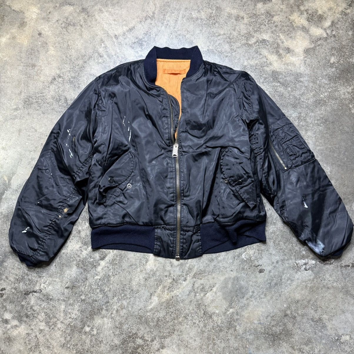 Vintage vintage zip up black army bomber reversible jacket Size US L / EU 52-54 / 3 - 1 Thumbnail