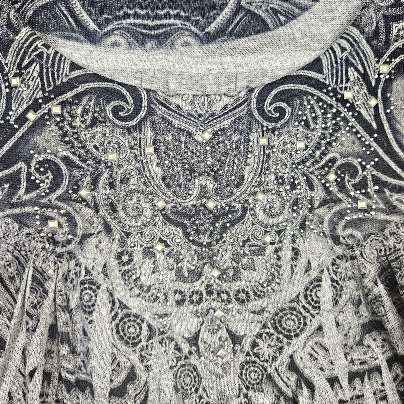 Olive Live And Let Live Paisleys Rhinestone Embellished Women's Knit Top 1X Blouse 3/4 Sleeve Multicolor Knit Shirt Womens Plus Size Size XL / US 12-14 / IT 48-50 - 6 Thumbnail