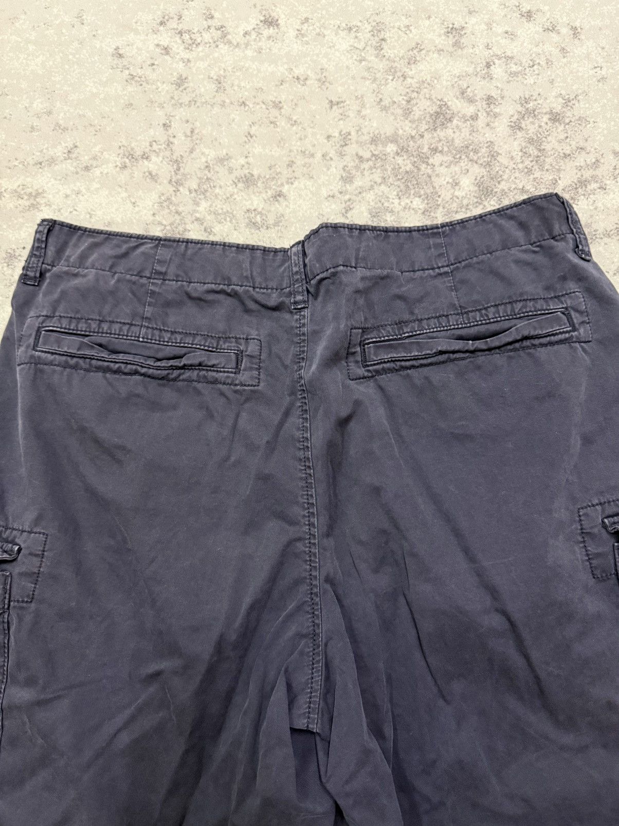 Uniqlo Uniqlo Faded Dark Blue Cargo Short Pants Size US 35 - 7 Thumbnail