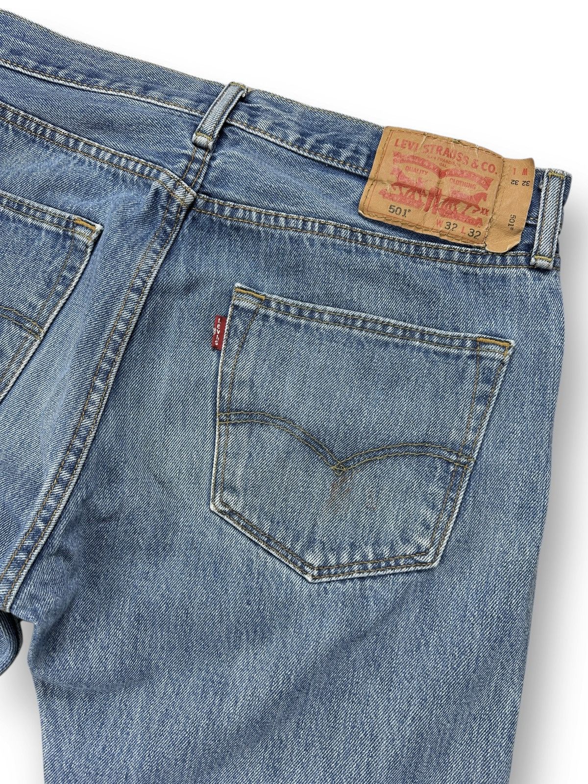 Levi's Vintage Levis 501 Jeans Washed Blue Denim Men’s Size W32 L32 Size US 32 / EU 48 - 5 Thumbnail
