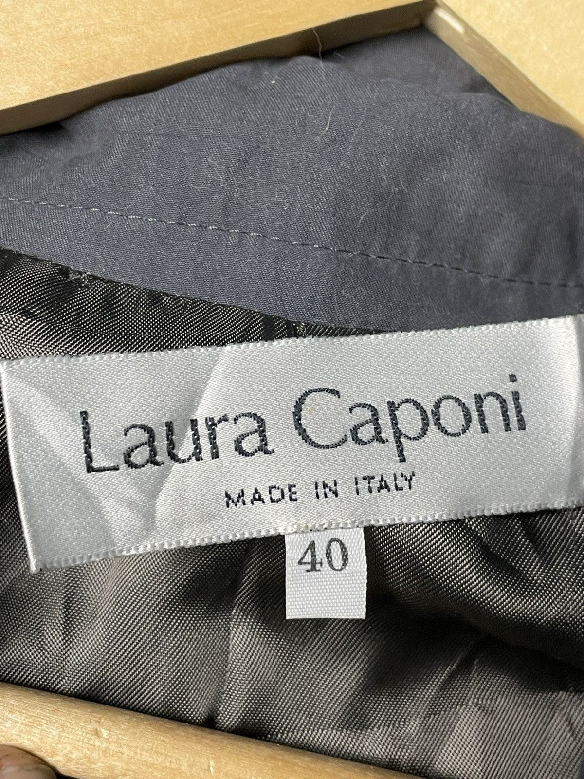 Japanese Brand × Vintage Vintage Laura Caponi Buttoned Trench Coat (68) Size US M / EU 48-50 / 2 - 7 Thumbnail