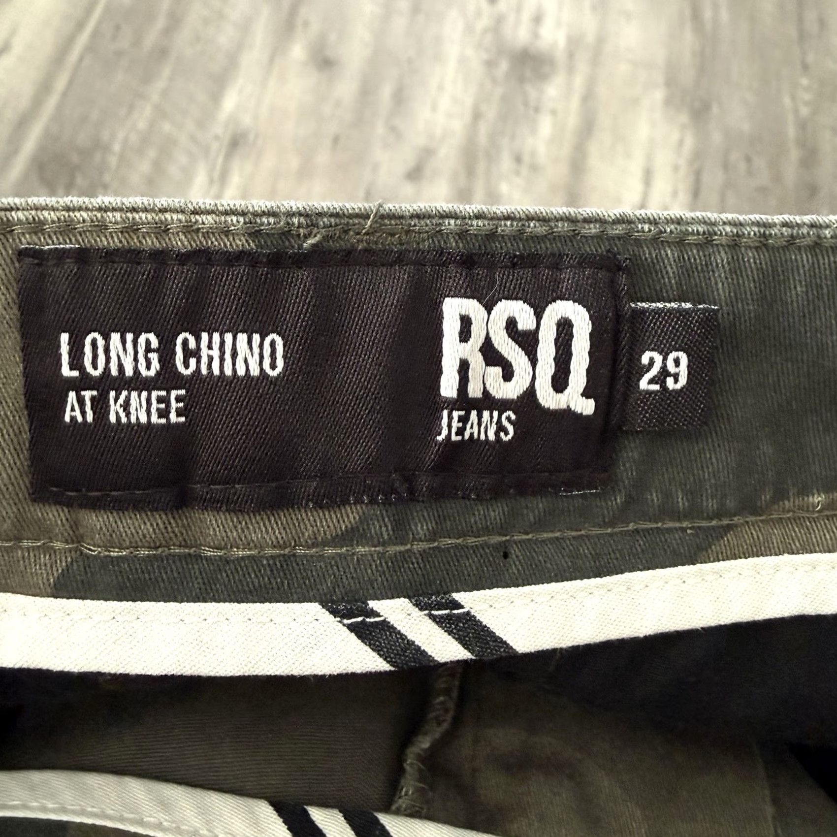 Rsq RSQ Jeans Shorts Mens 29 CAMO Chino Shorts 10in Inseam Stretch Cotton Elastane Dark Wash Pockets Casual Workwear Size US 29 - 2 Thumbnail