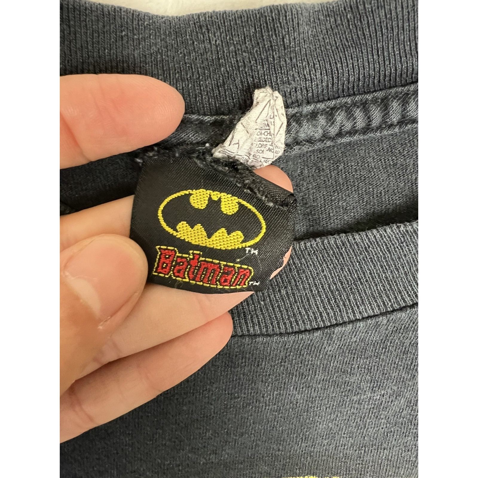 DC Vintage DC Comics Batman T-Shirt Size XL 90s Black OG Logo Size US XL / EU 56 / 4 - 4 Thumbnail