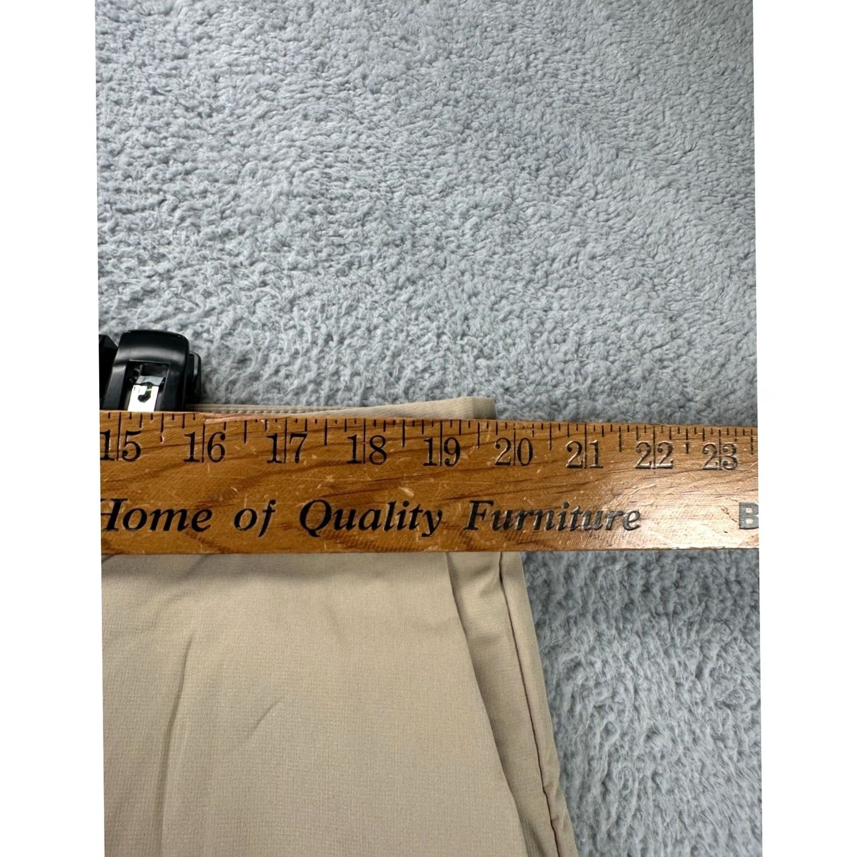 Saks Fifth Avenue Saks Fifth Avenue Tech Chino Pants Mens 38 Tan Flat Front Straight Stretch NEW Mens 38 Chino Pants Casual Preppy Buttons Flat Front Stretch Size US 38 / EU 54 - 6 Thumbnail