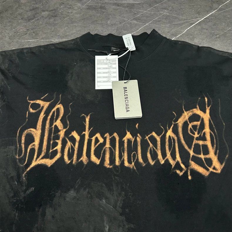 Balenciaga Balenciaga Flame Sanskrit Long Sleeve Shirt Size US M / EU 48-50 / 2 - 7 Thumbnail