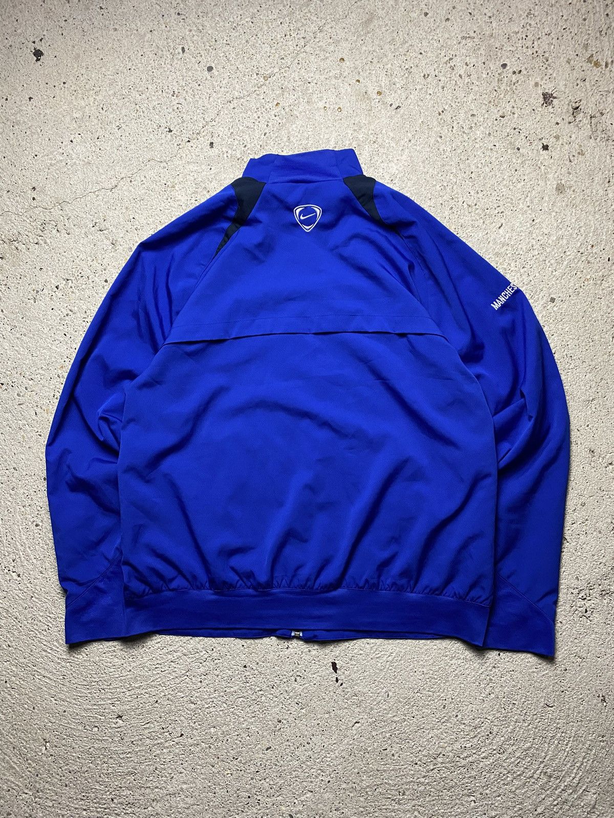 Nike Nike manchester united vintage windbreaker blue 2005-06 Size US L / EU 52-54 / 3 - 3 Thumbnail