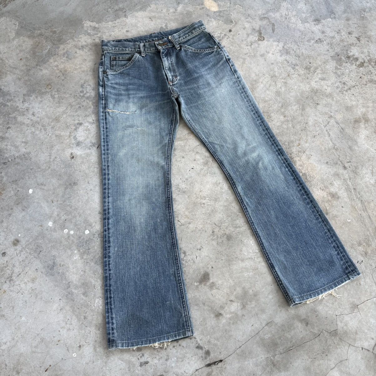 Lee W30x29.5 Vintage Lee Flare Faded Ripped Denim Jean Pants Size US 31 - 14 Thumbnail