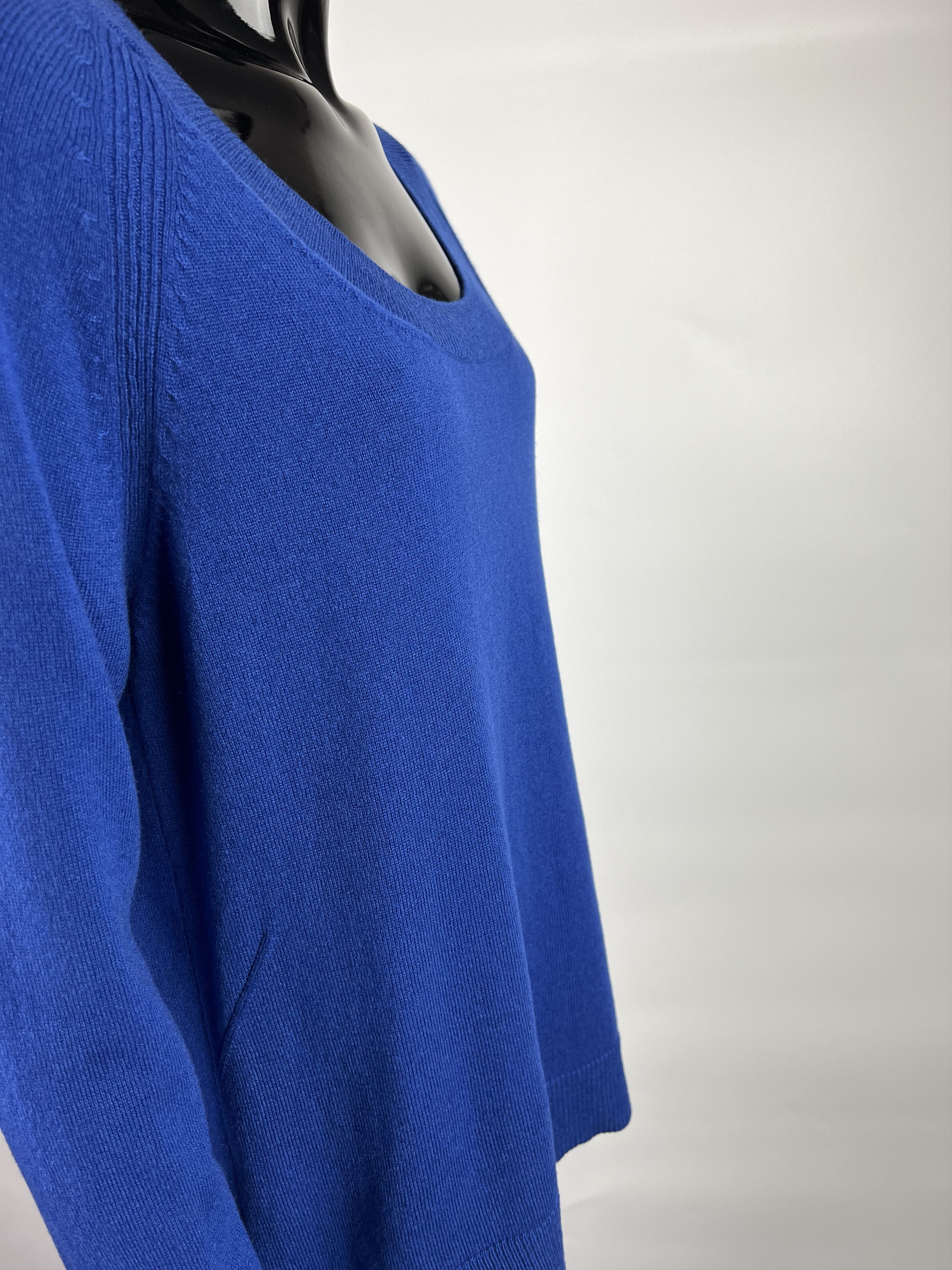 Designer Vue Sur Mer For 100% Finest Cashmere Jumper Sweater Size 1 Size S / US 4 / IT 40 - 5 Thumbnail