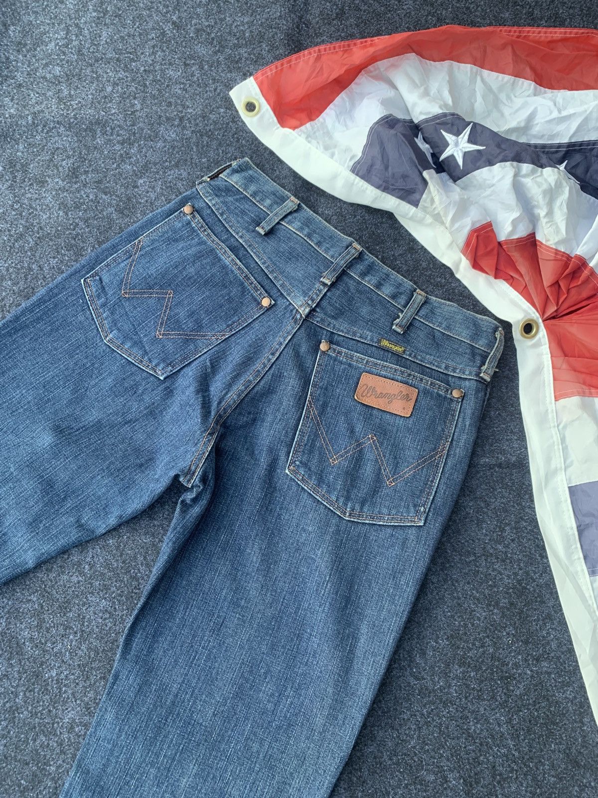 Wrangler Flared vintage Wrangler jeans. (29) Size US 28 / EU 44 - 10 Thumbnail