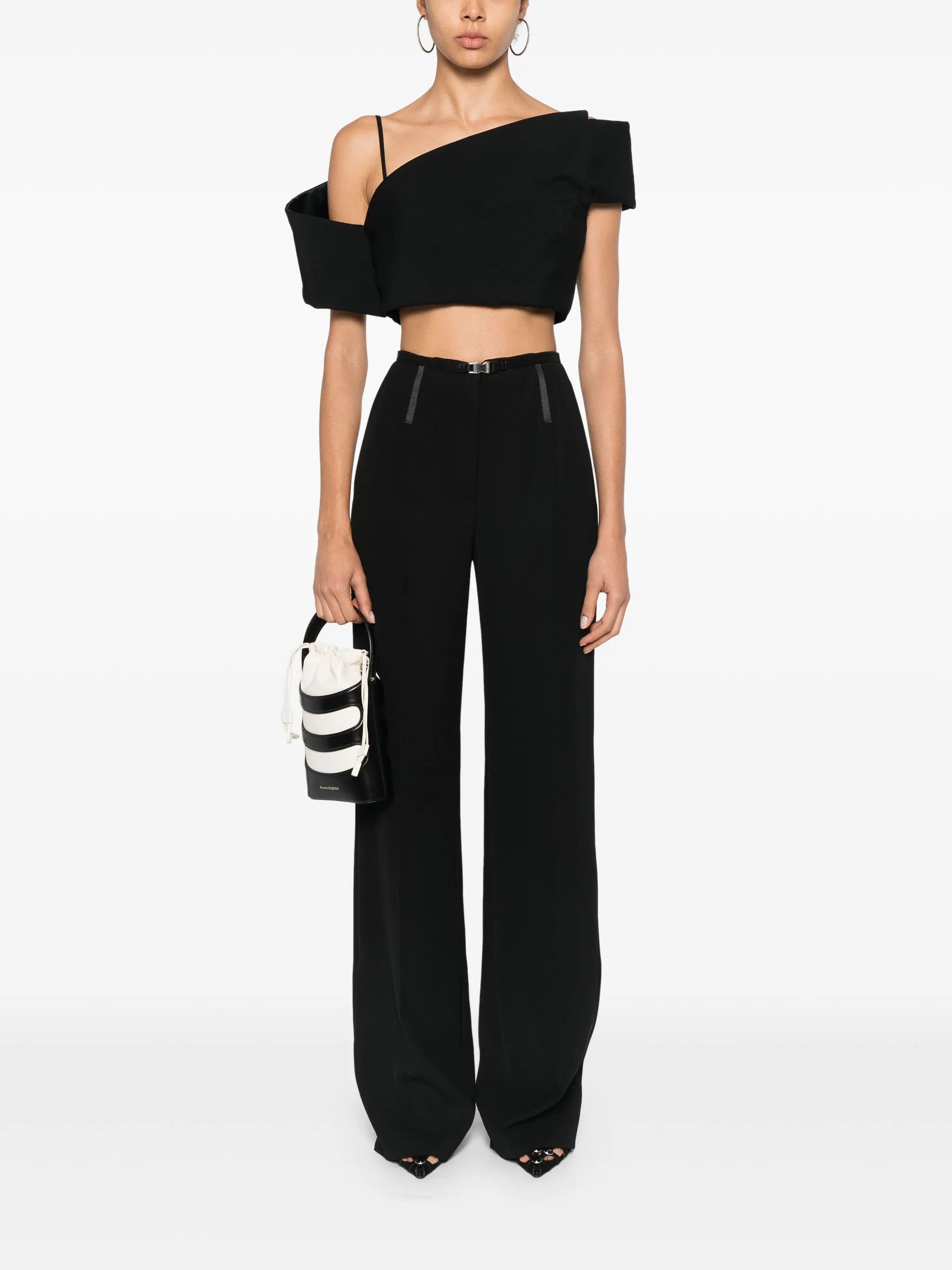 Alexander McQueen o1y0325 Top in Black Size S / US 4 / IT 40 - 2 Thumbnail
