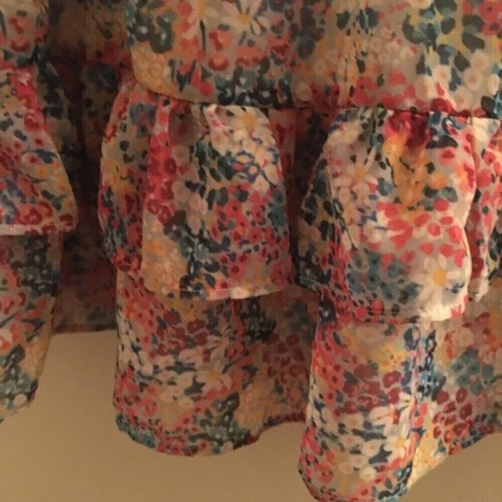 Zara Zara Flowered Ruffled dress, size Medium Size M / US 6-8 / IT 42-44 - 4 Thumbnail