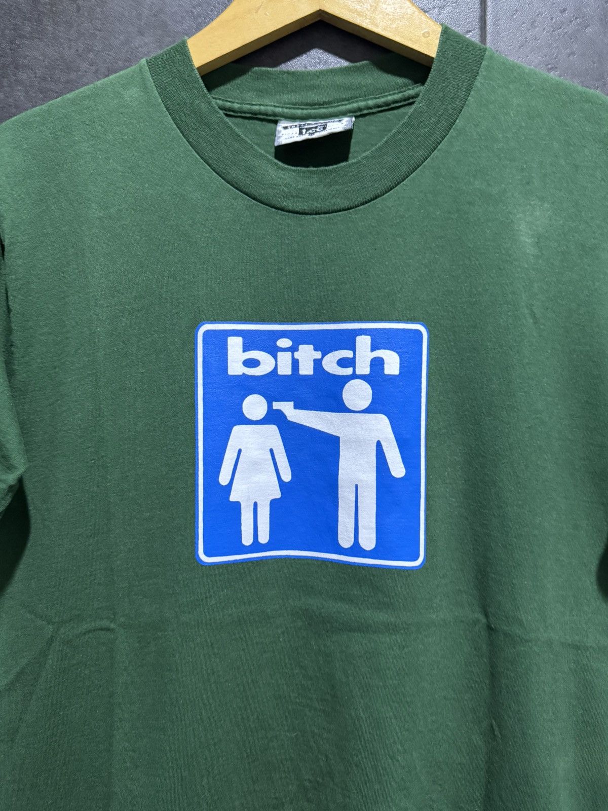 Other Vintage 90s Bitch Skateboard OG logo Tshirt Size US M / EU 48-50 / 2 - 5 Thumbnail