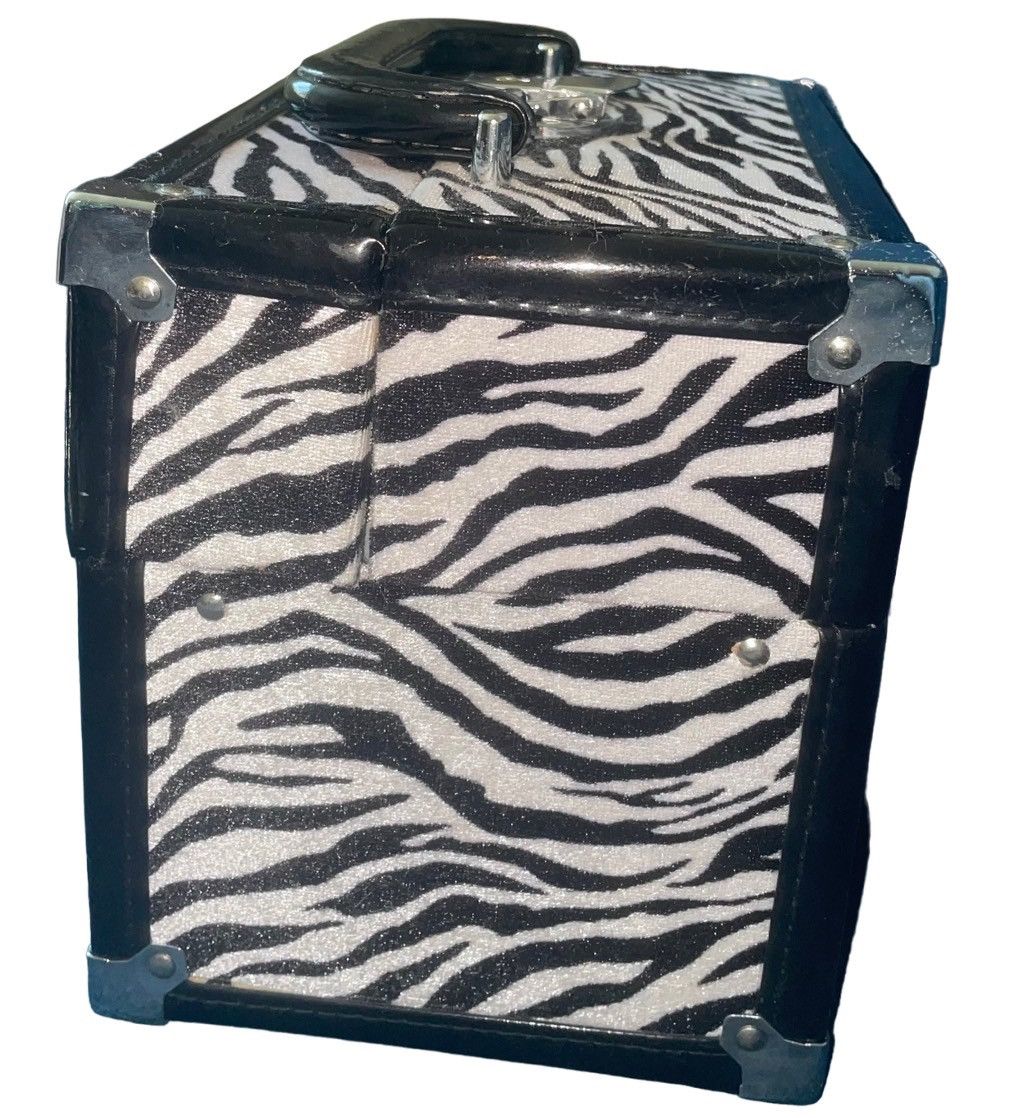 Vintage Caboodles 2013 Zebra Rockstar Train Case Size ONE SIZE - 6 Thumbnail