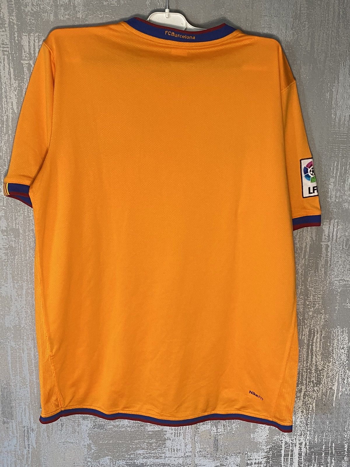 Nike 2006 Vintage Barcelona Nike Soccer Jersey UNICEF top Size US M / EU 48-50 / 2 - 2 Thumbnail