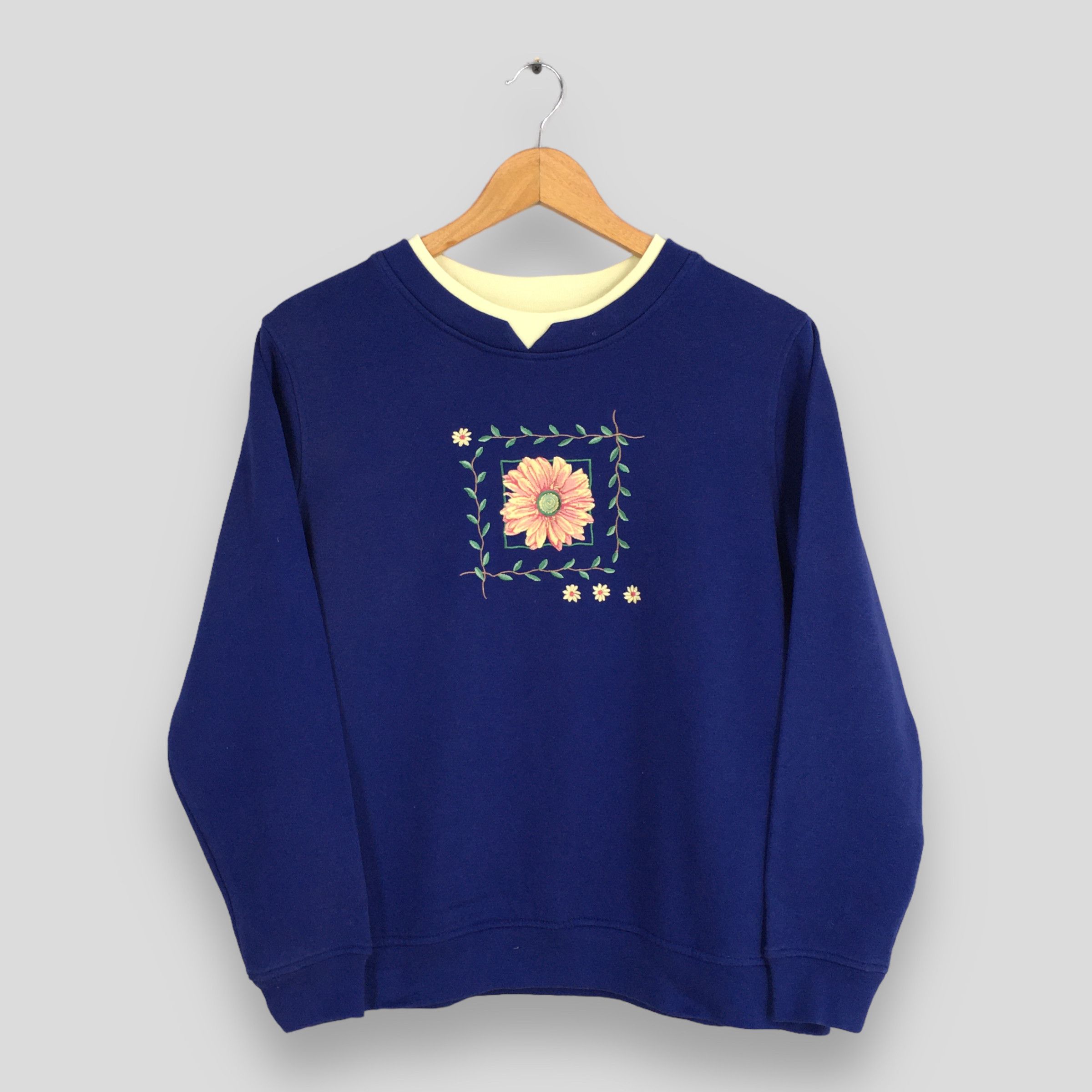 Vintage Vintage 90s Bouquet Flower Beautiful Sweatshirt Small Size US S / EU 44-46 / 1 - 1 Thumbnail