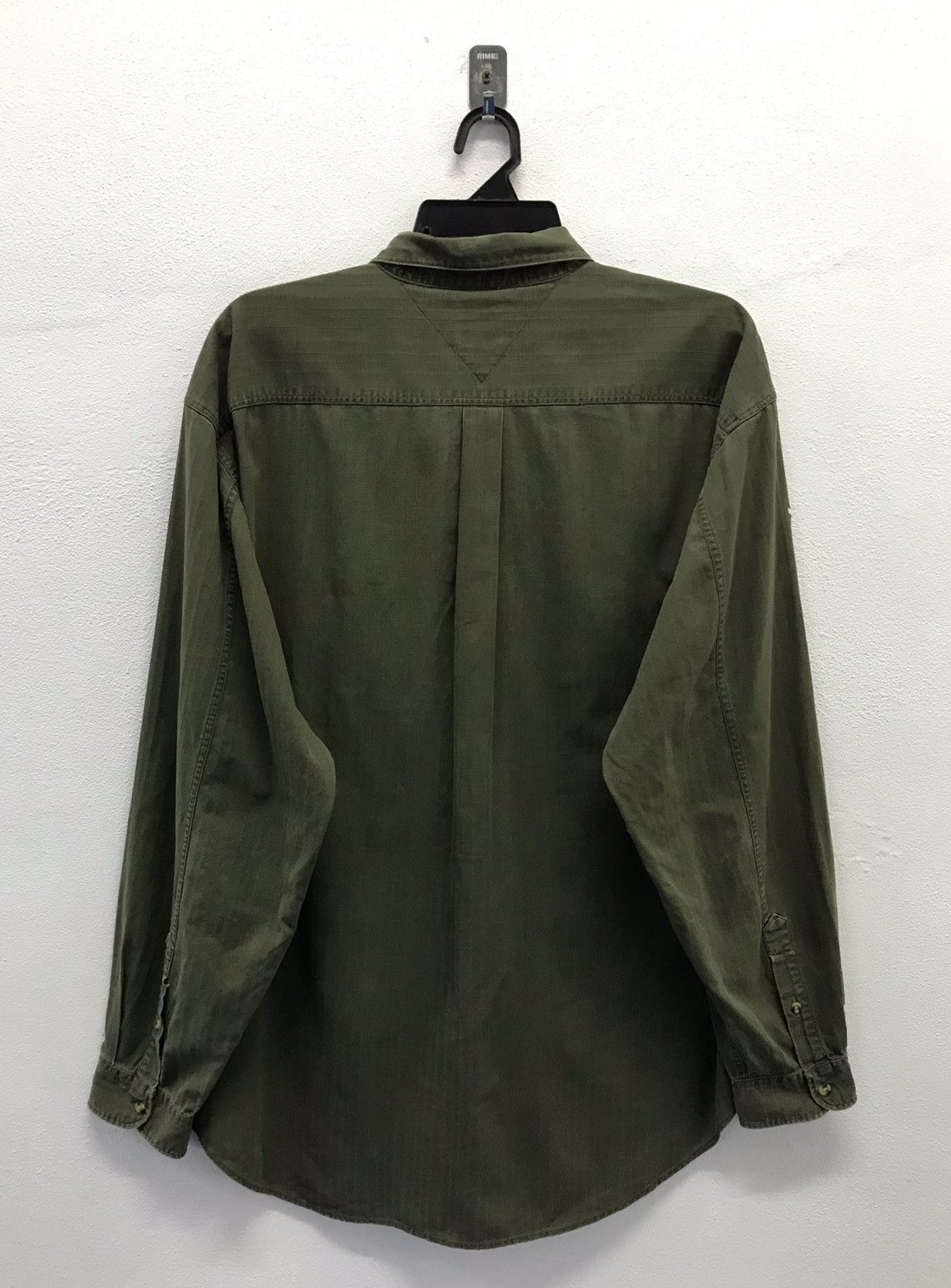 Tommy Hilfiger × Vintage Vintage Army Surplus Style Tommy Hilfiger Shirt Button Ups Size US L / EU 52-54 / 3 - 2 Thumbnail