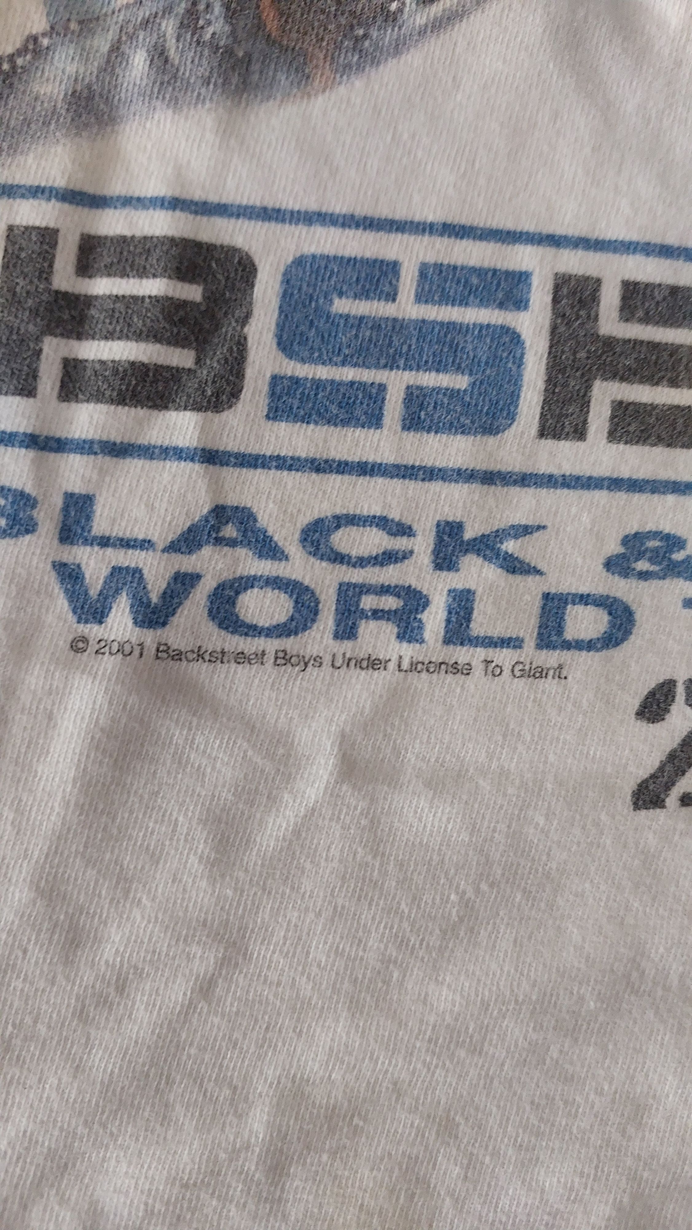 Band Tees VINTAGE BACKSTREET BOYS WORL TOUR BAND TSHIRT Size US XS / EU 42 / 0 - 5 Thumbnail