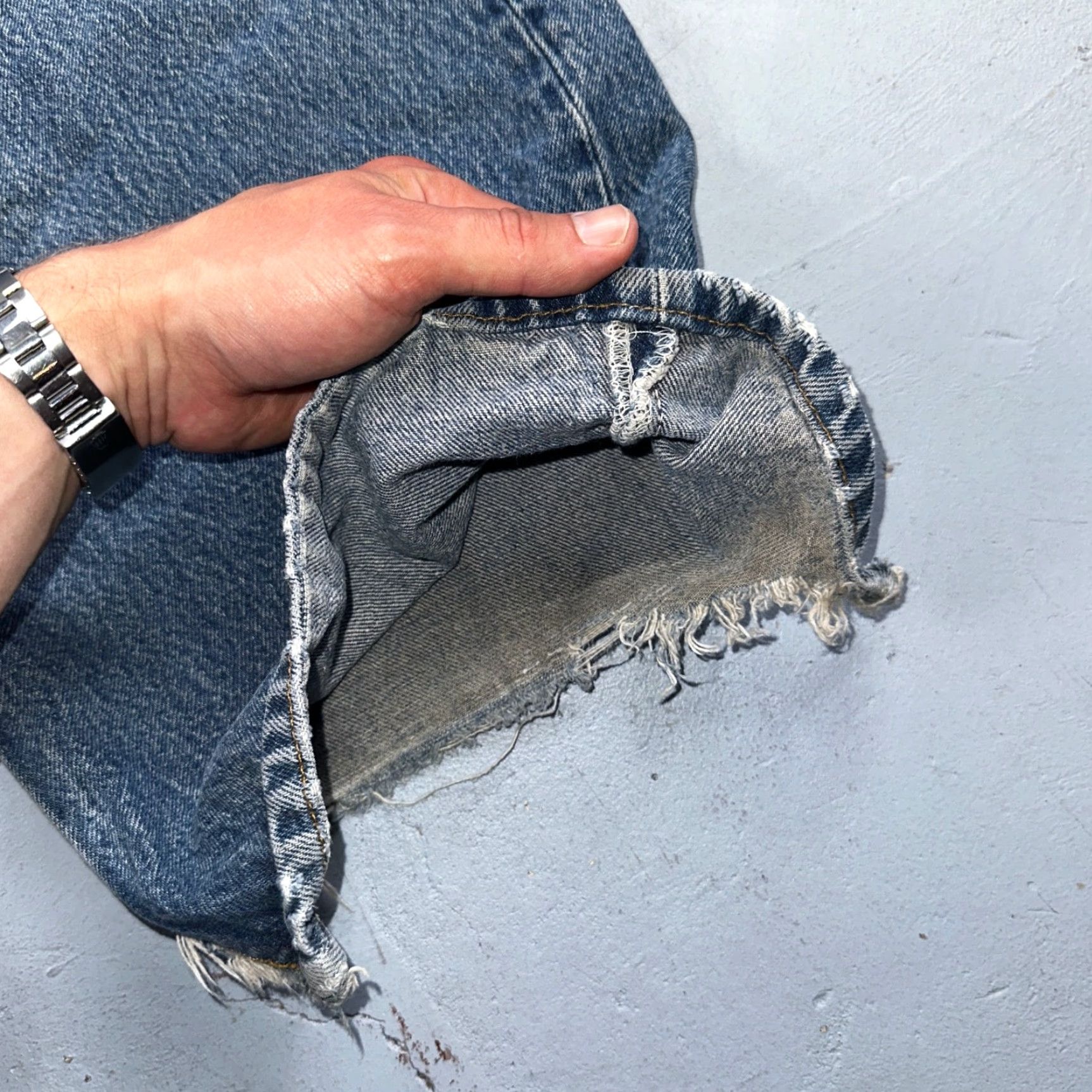 Levi's VINTAGE Levi's 501 Jeans Straight Fit Men's 60 Blue Light Wash 90s USA Denim 30in Size US 44 / EU 60 - 4 Thumbnail