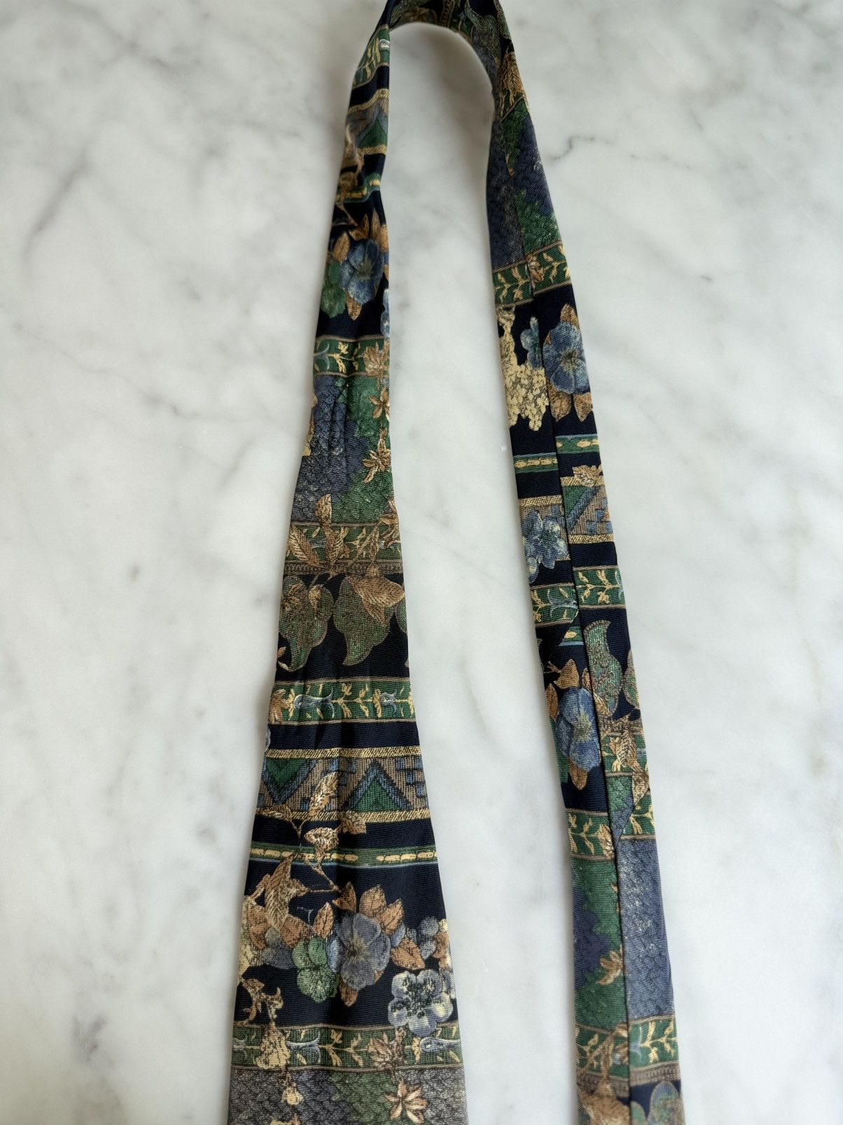 Other Vintage Italian Navy Floral Print Silk Tie Made in Italy Size ONE SIZE - 6 Thumbnail