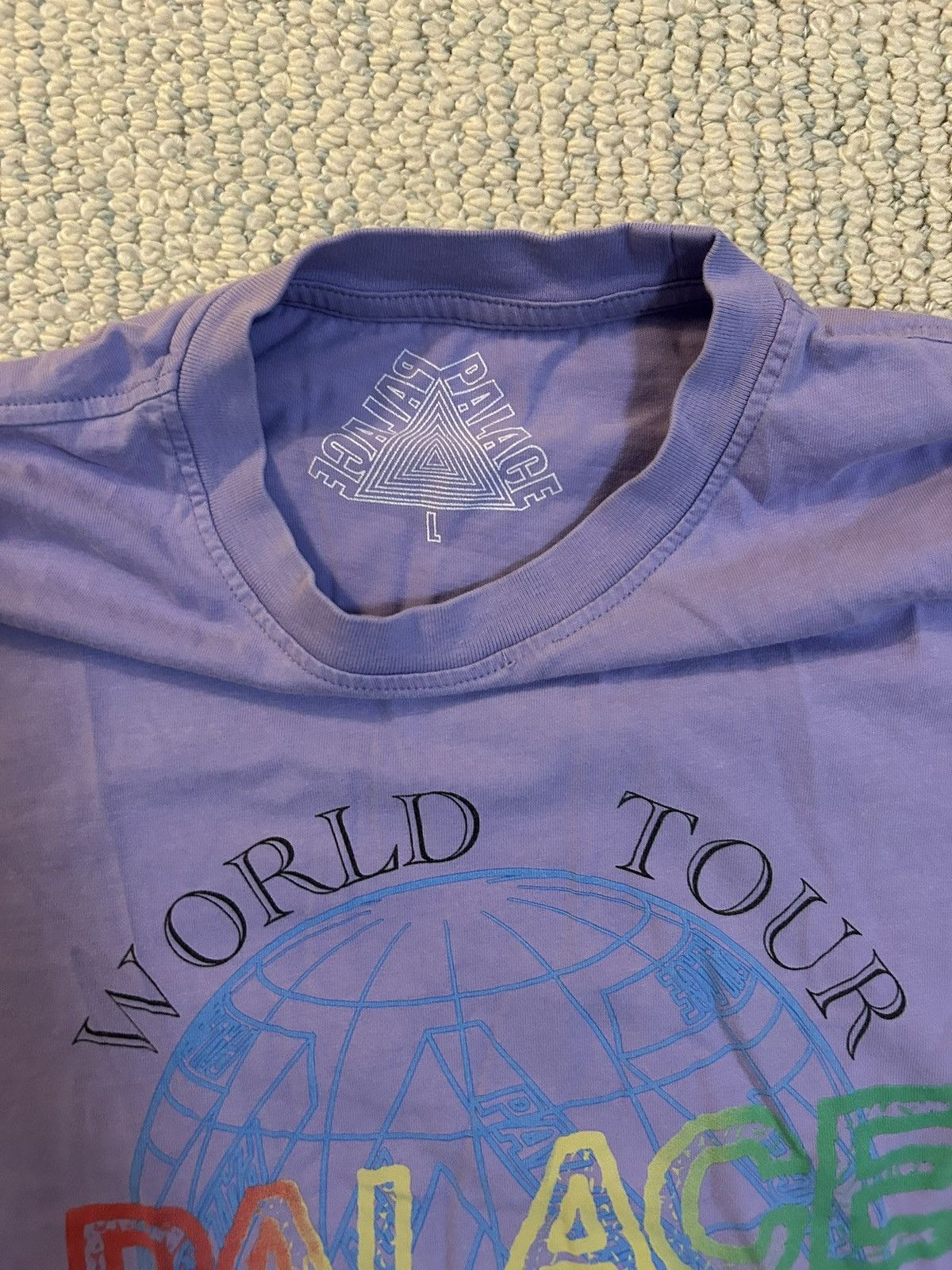 Palace World tour Palace tee Size US L / EU 52-54 / 3 - 2 Thumbnail