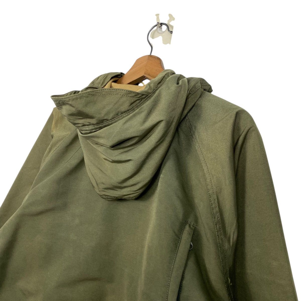 The North Face The North Face Nylon parka jacket Size US L / EU 52-54 / 3 - 9 Thumbnail