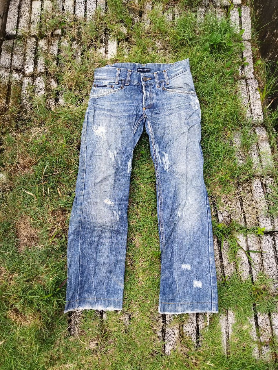 Dolce & Gabbana Vintage Dolce & Gabbana Distressed Look Jeans Size US 32 / EU 48 - 2 Thumbnail