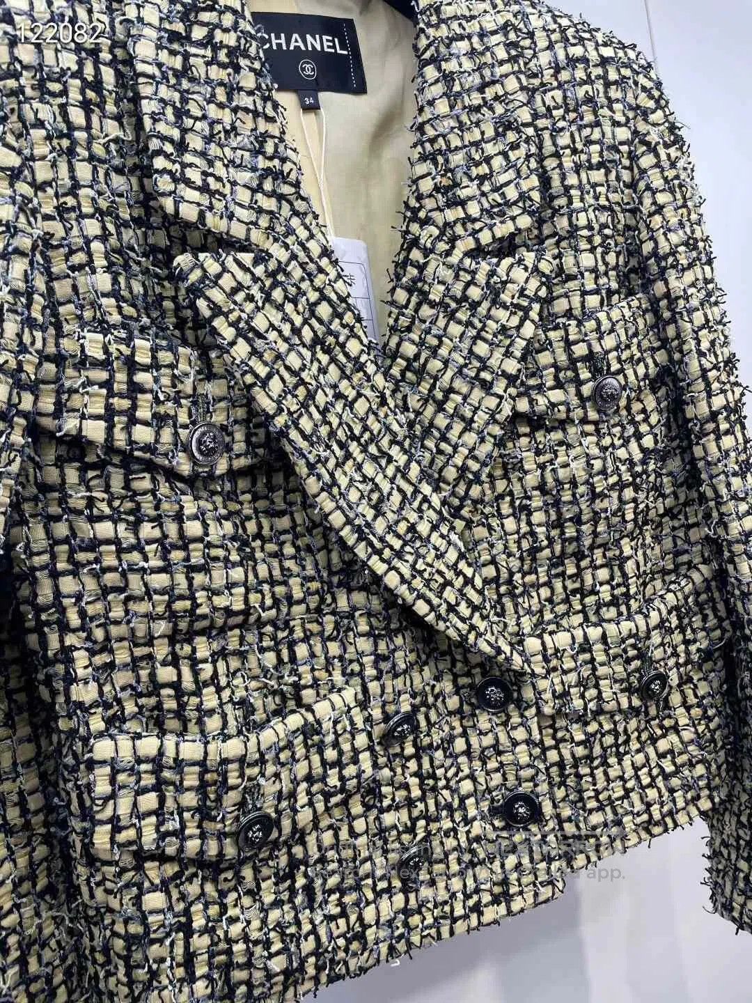Chanel Chanel 22P Tweed Blazer. Size XXS / US 00 / IT 34 - 3 Thumbnail
