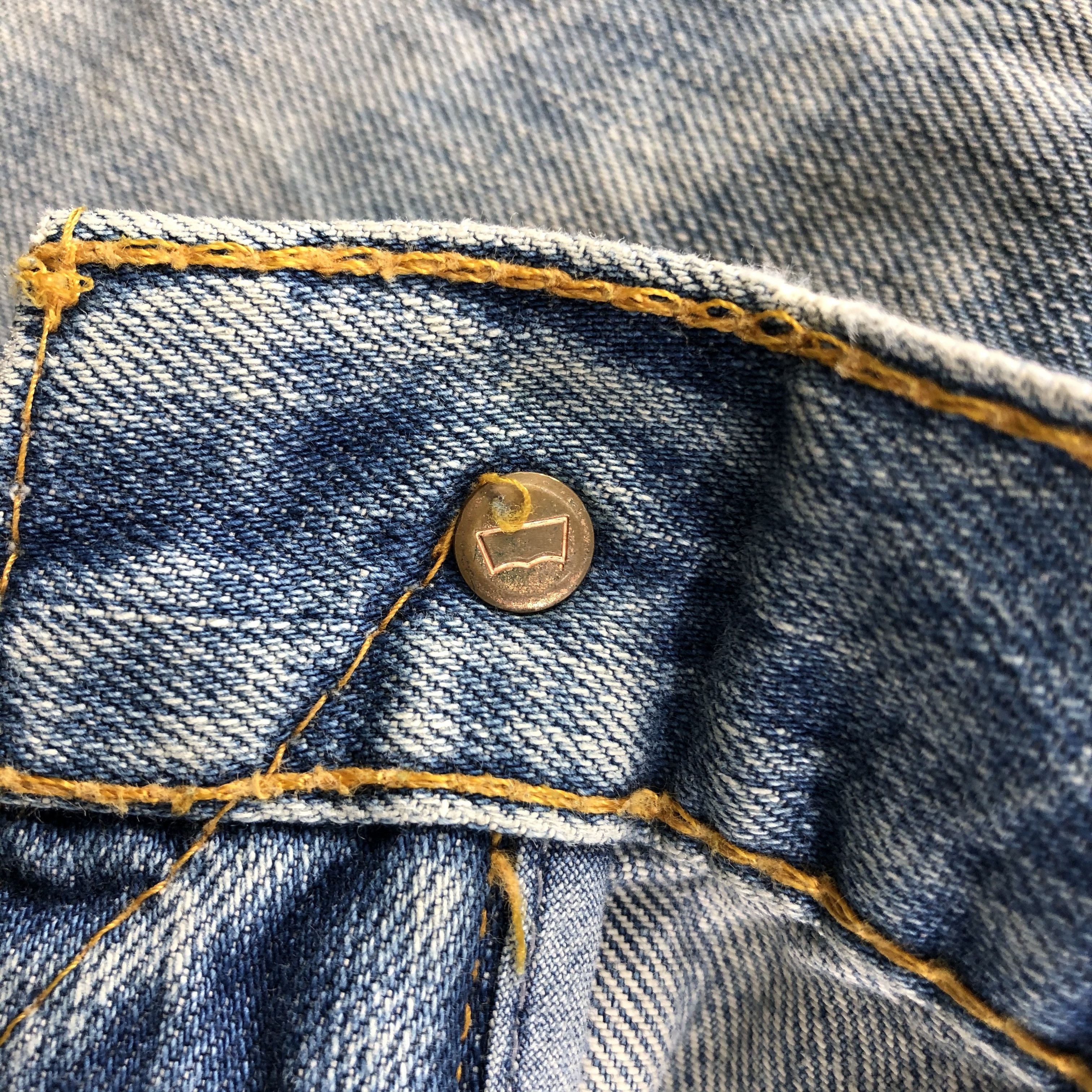 Levi's × Vintage Vintage Levis Jeans-JM1047 Size US 35 - 9 Thumbnail