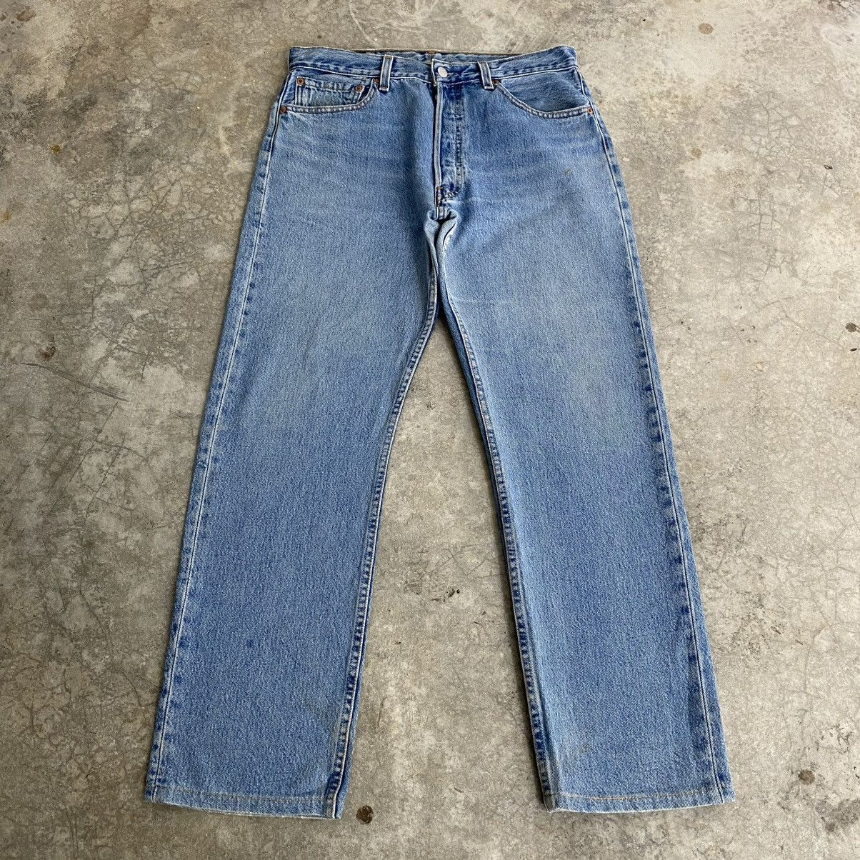 Levi's Size 32x29.5 Vintage Early 2000 Levis 501 Washed Blue Jeans Size US 32 / EU 48 - 2 Thumbnail