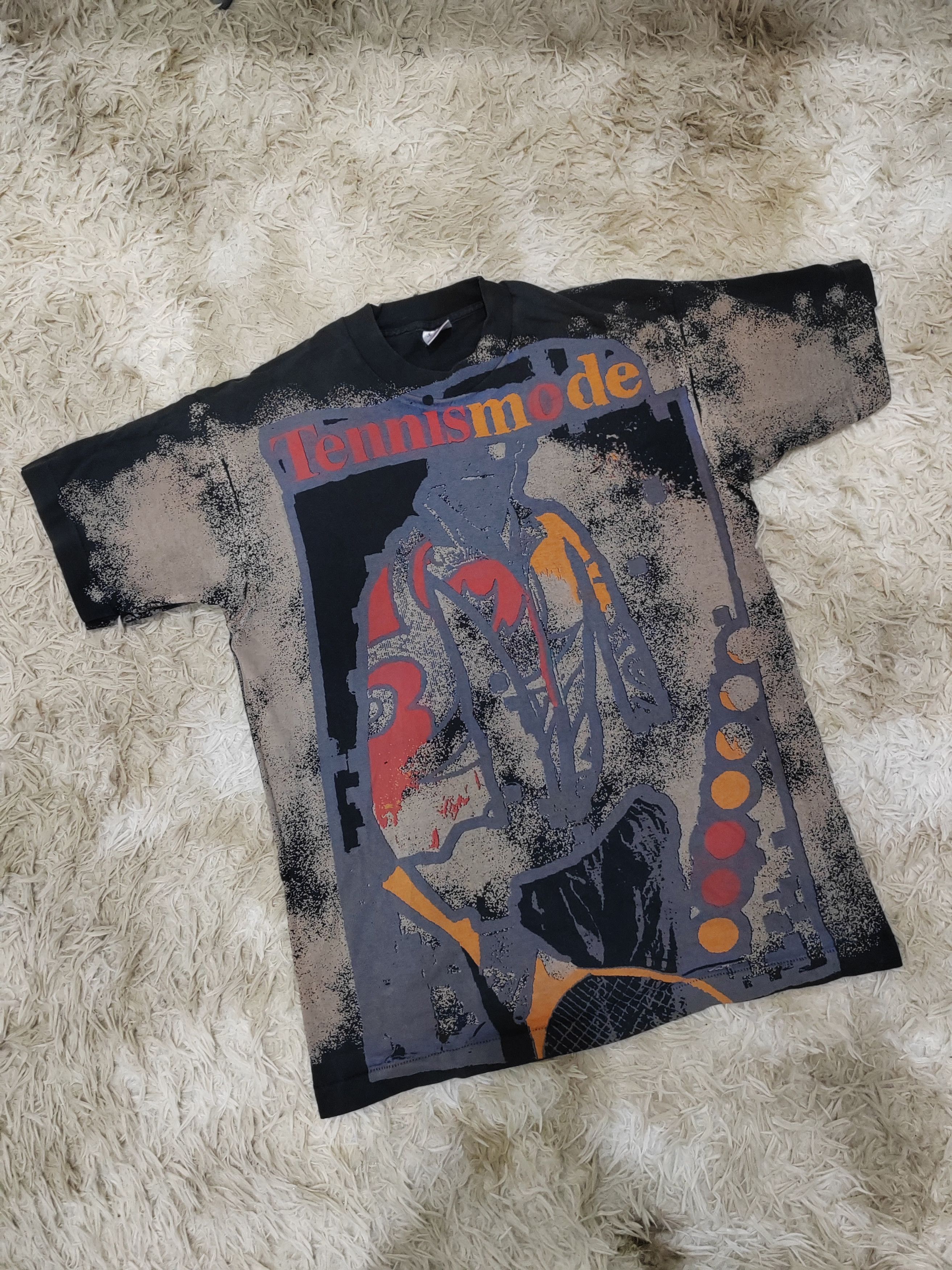 Vintage Vintage Tennismode Art Fullprint Mosqitohead Like Tshirt Size US L / EU 52-54 / 3 - 1 Thumbnail