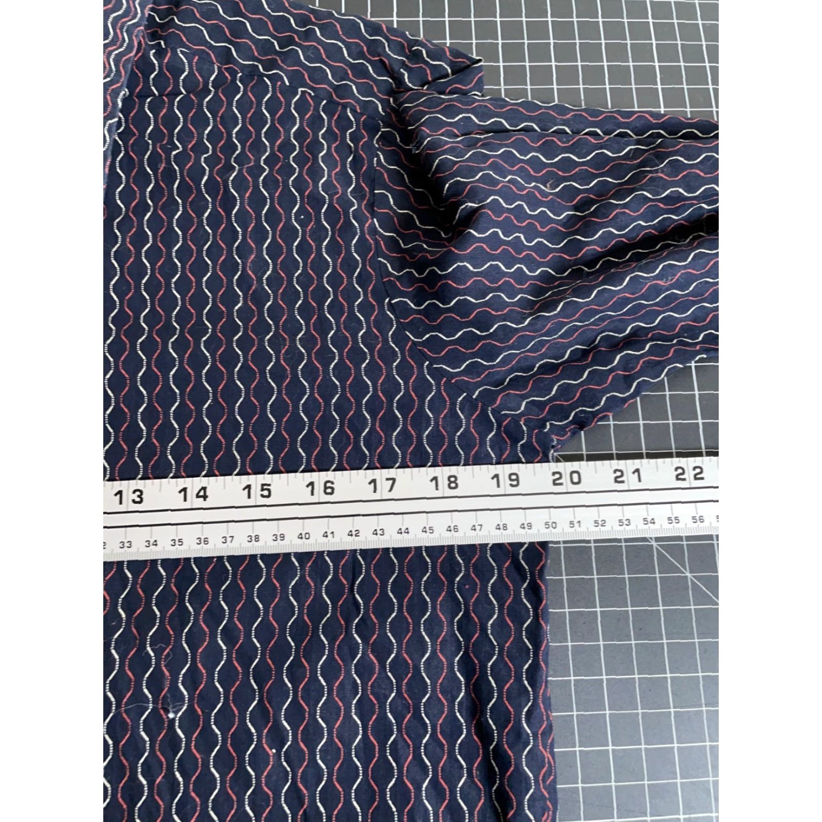 Arrow VINTAGE Arrow Shirt Men Adult Medium Dark Blue Geometric 70s Retro Disco Sheer Size US M / EU 48-50 / 2 - 4 Thumbnail